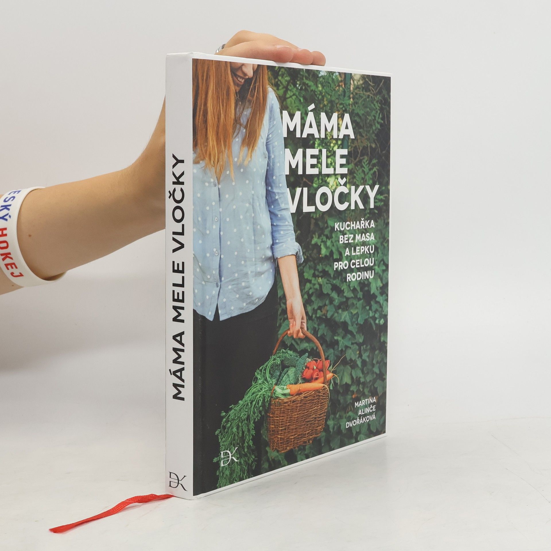 Martina Alinče Dvořáková Máma mele vločky