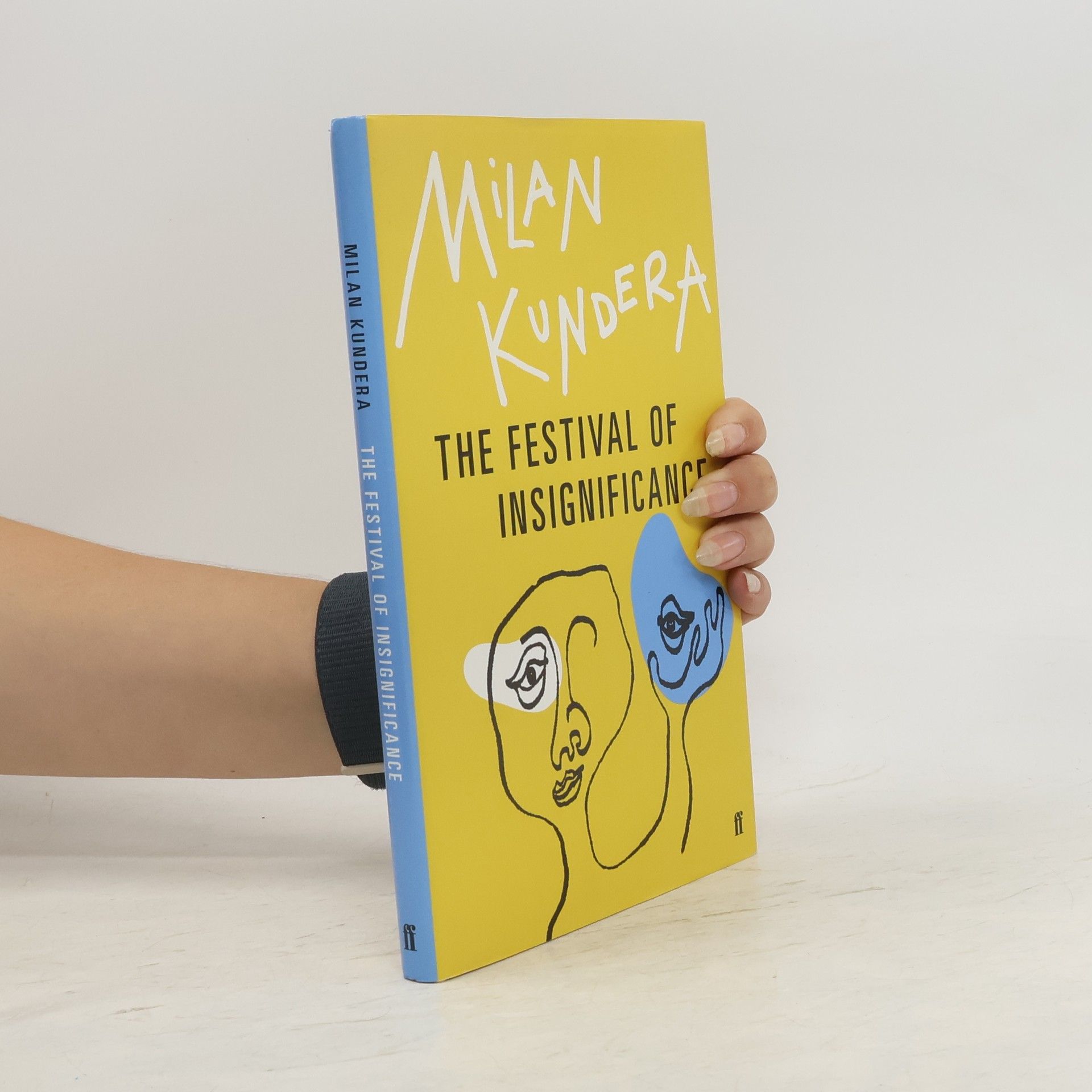 Milan Kundera Fête de l'insignifiance. Anglicky The festival of insignificance : a novel