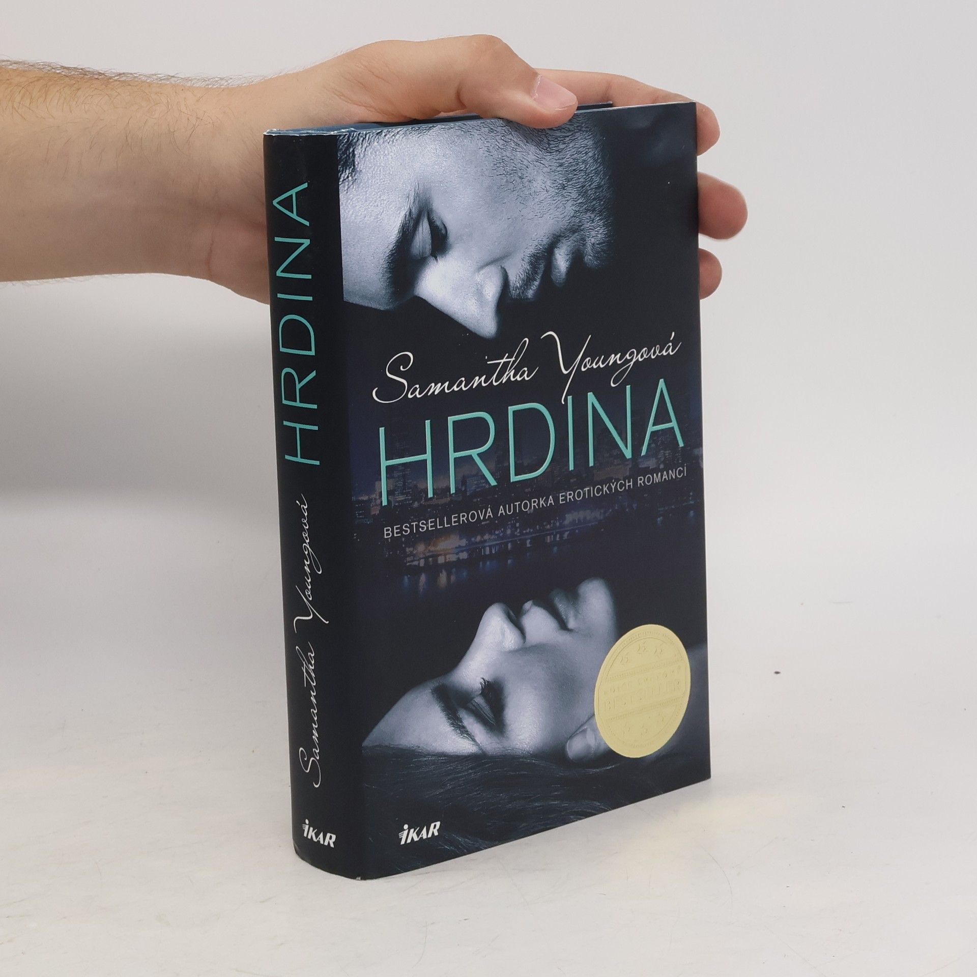 Samantha Young Hrdina