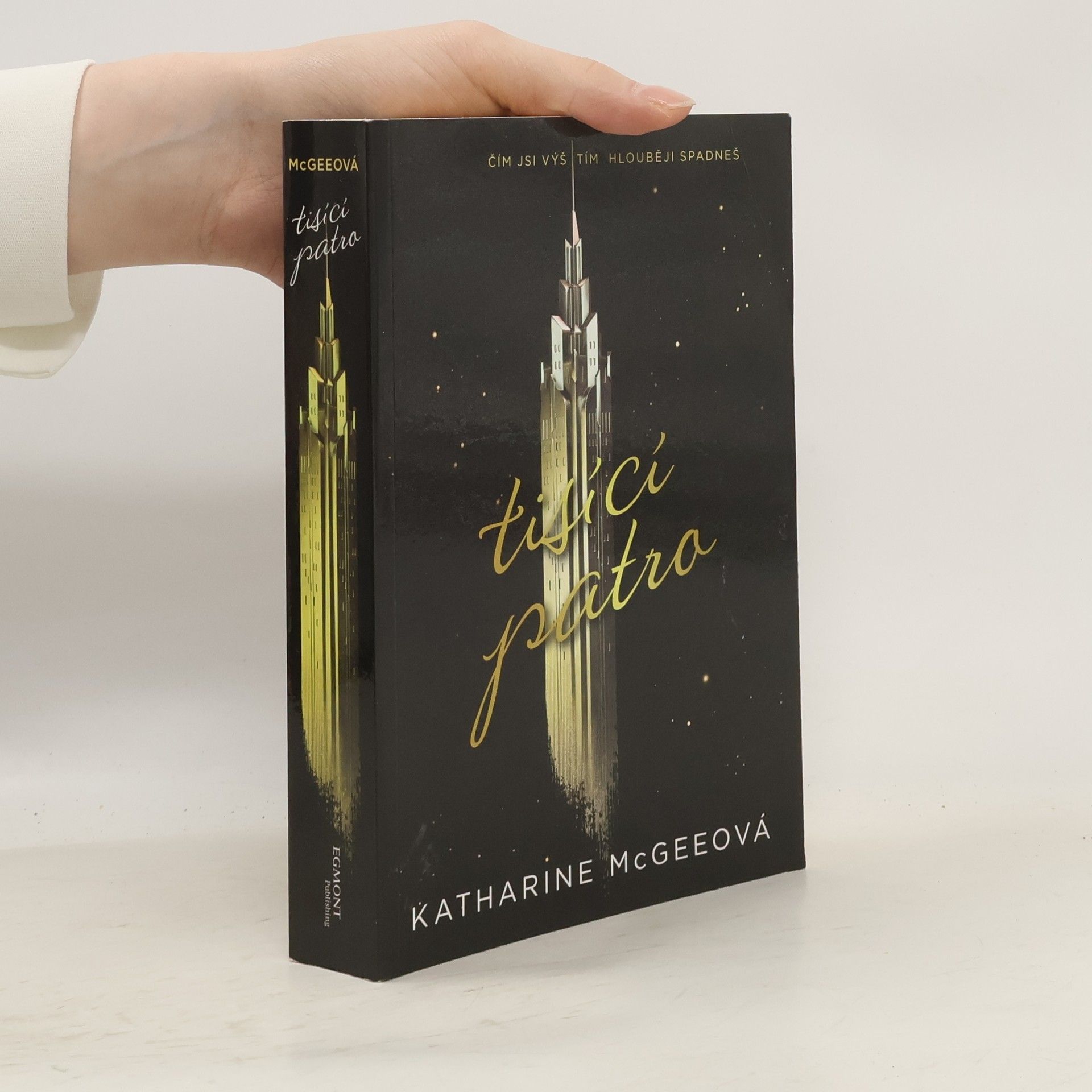 Katharine McGee Tisící patro