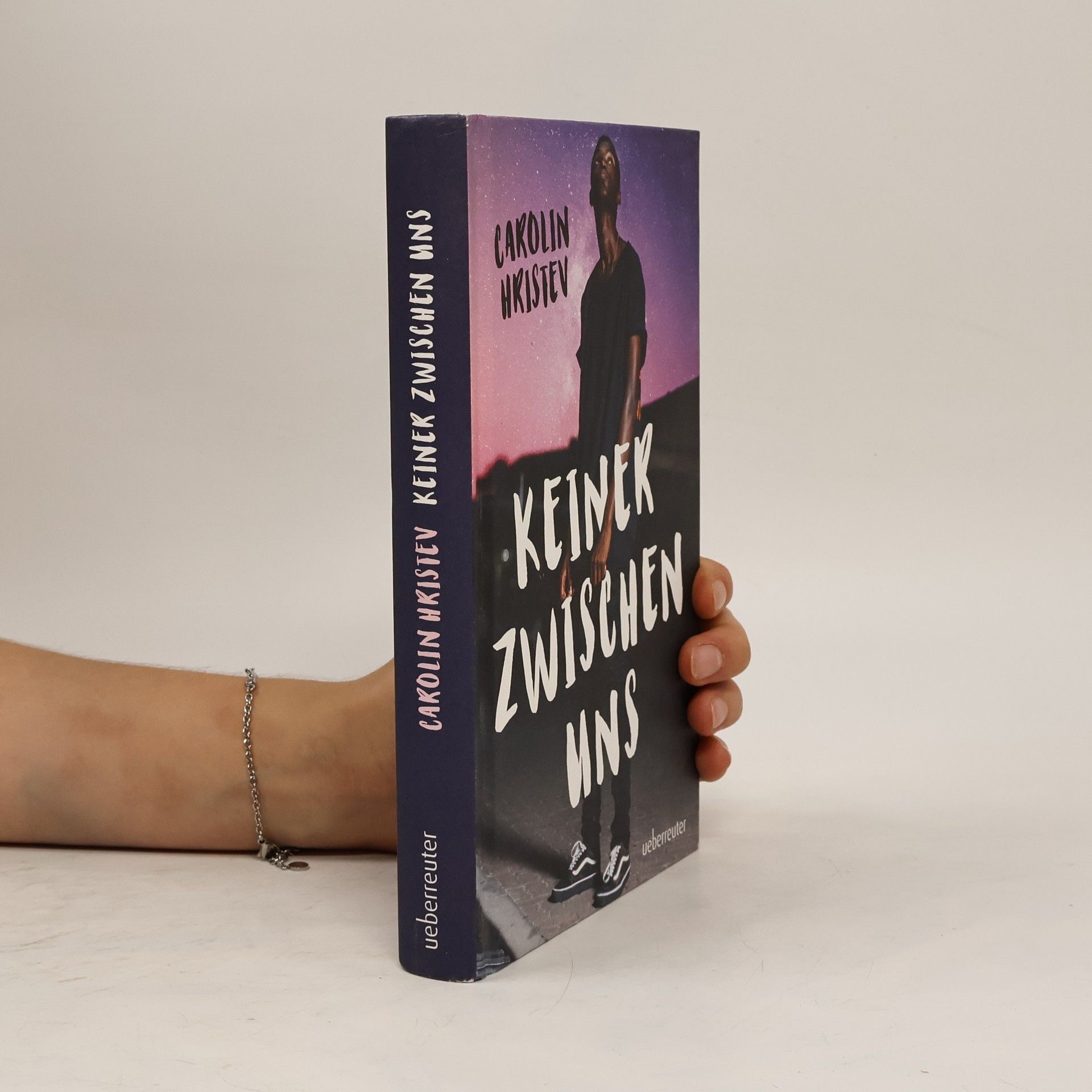 Carolin Hristev Keiner zwischen uns
