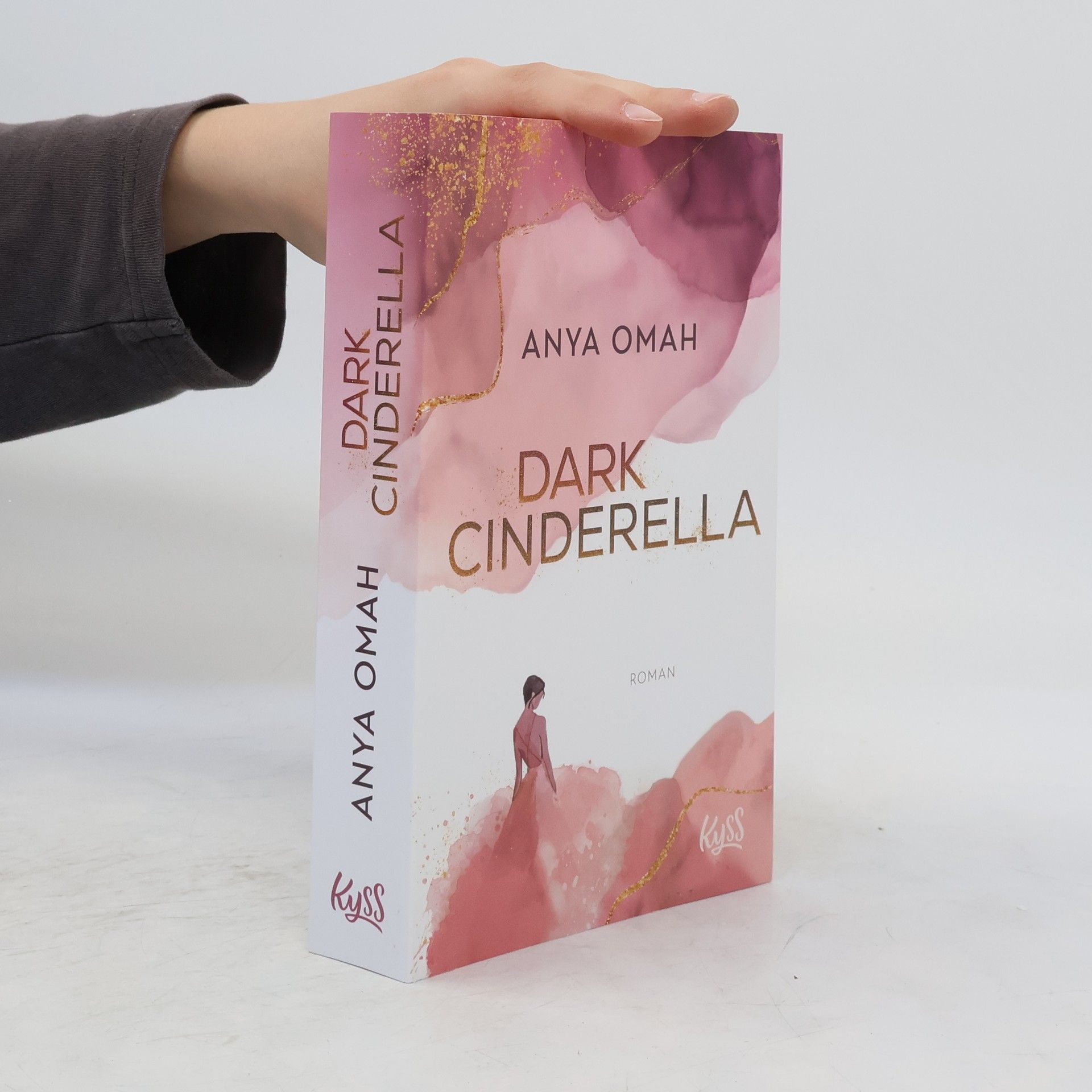 Anya Omah Dark Cinderella