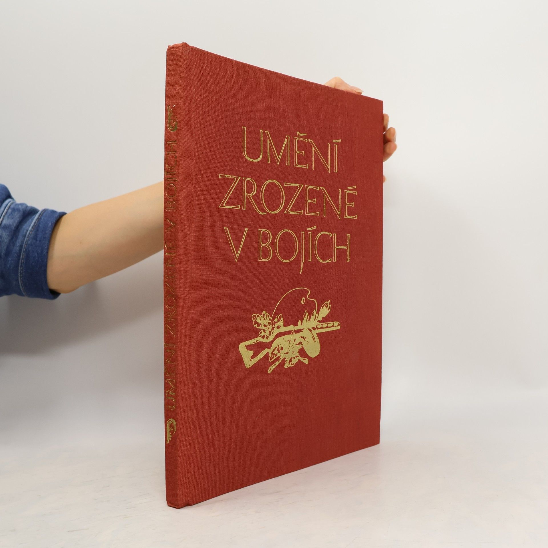 Umění zrozené v bojích