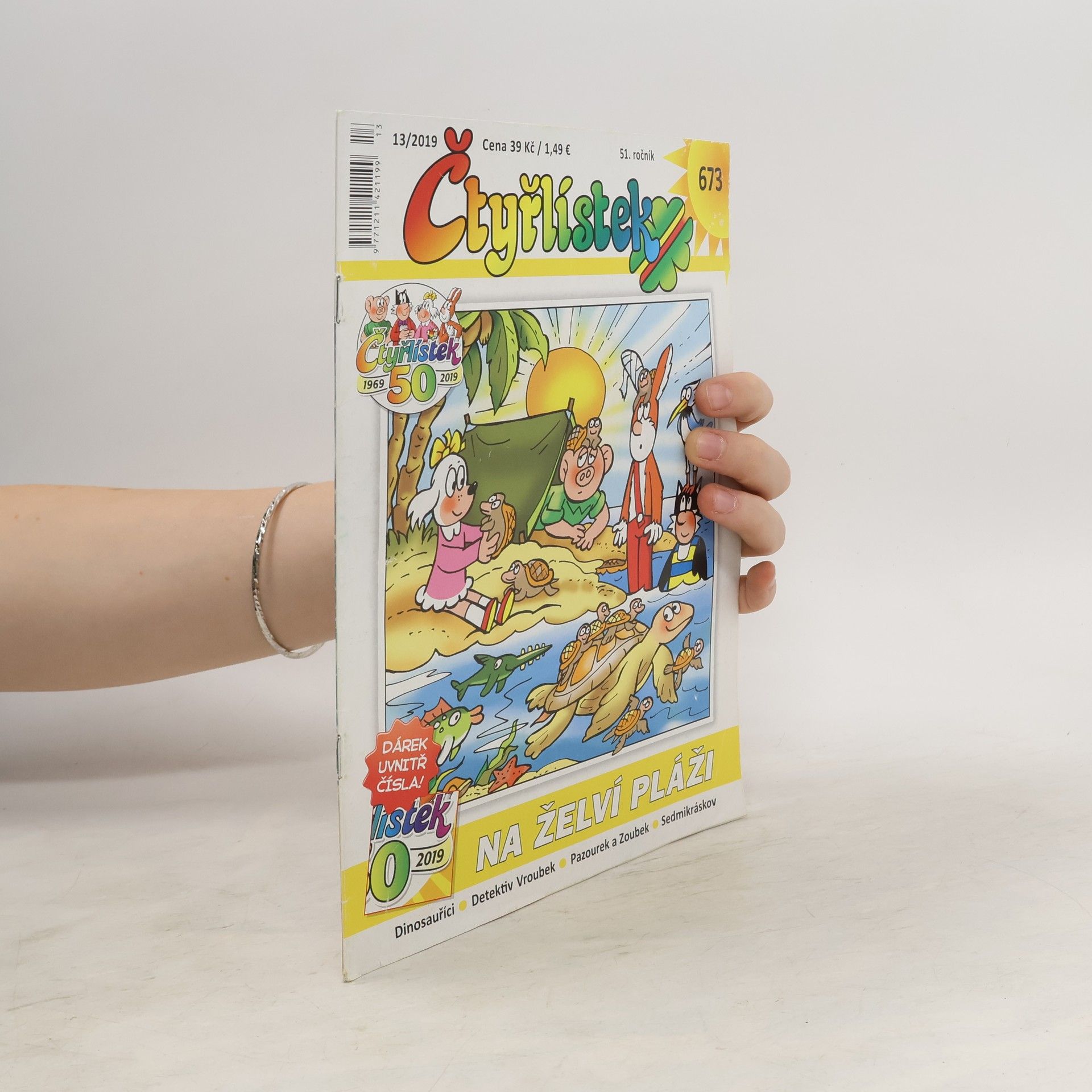 Collectif d'auteurs Čtyřlístek 673, 13/2019. Na želví pláži