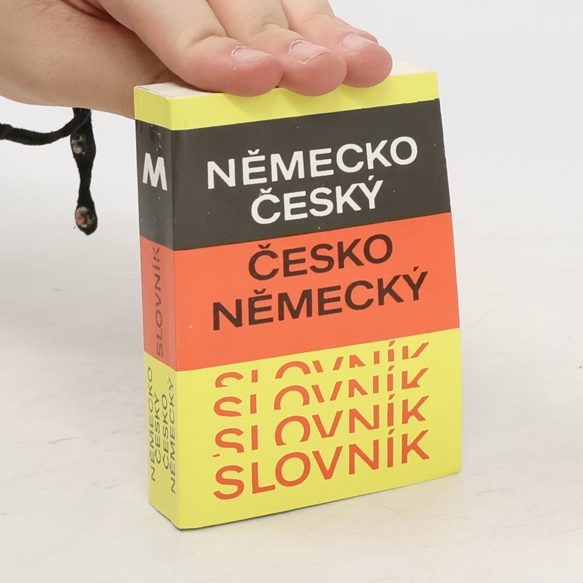 Autorenkollektiv Německo-český, česko-německý slovník