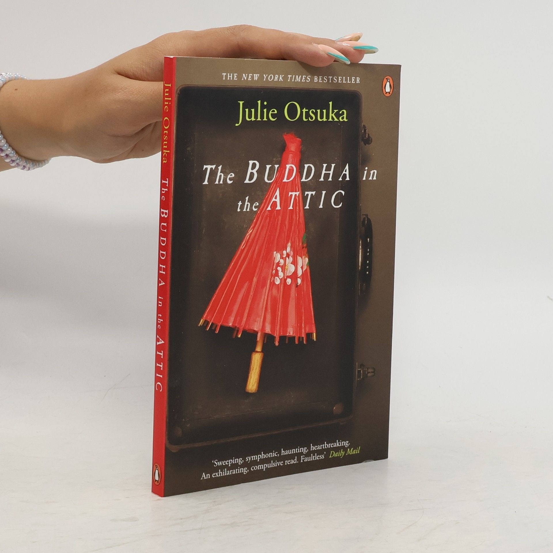 Julie Otsuka The Buddha in the attic