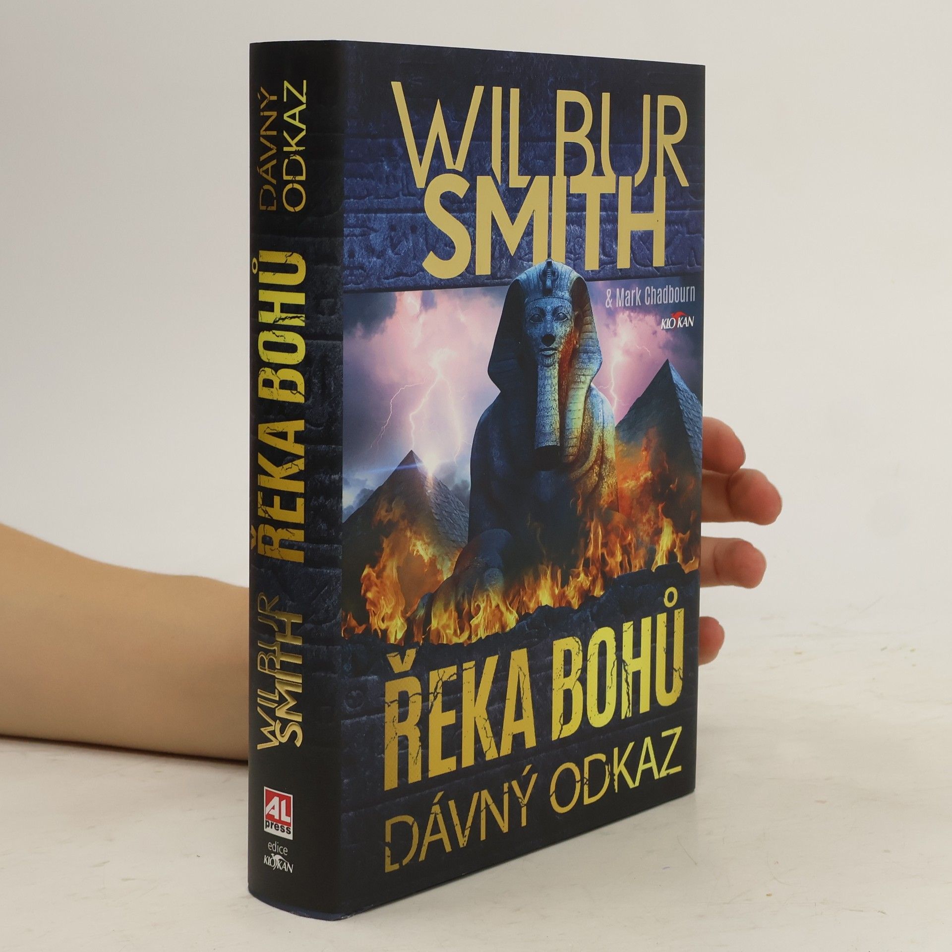 Mark Chadbourn Řeka bohů. Dávný odkaz