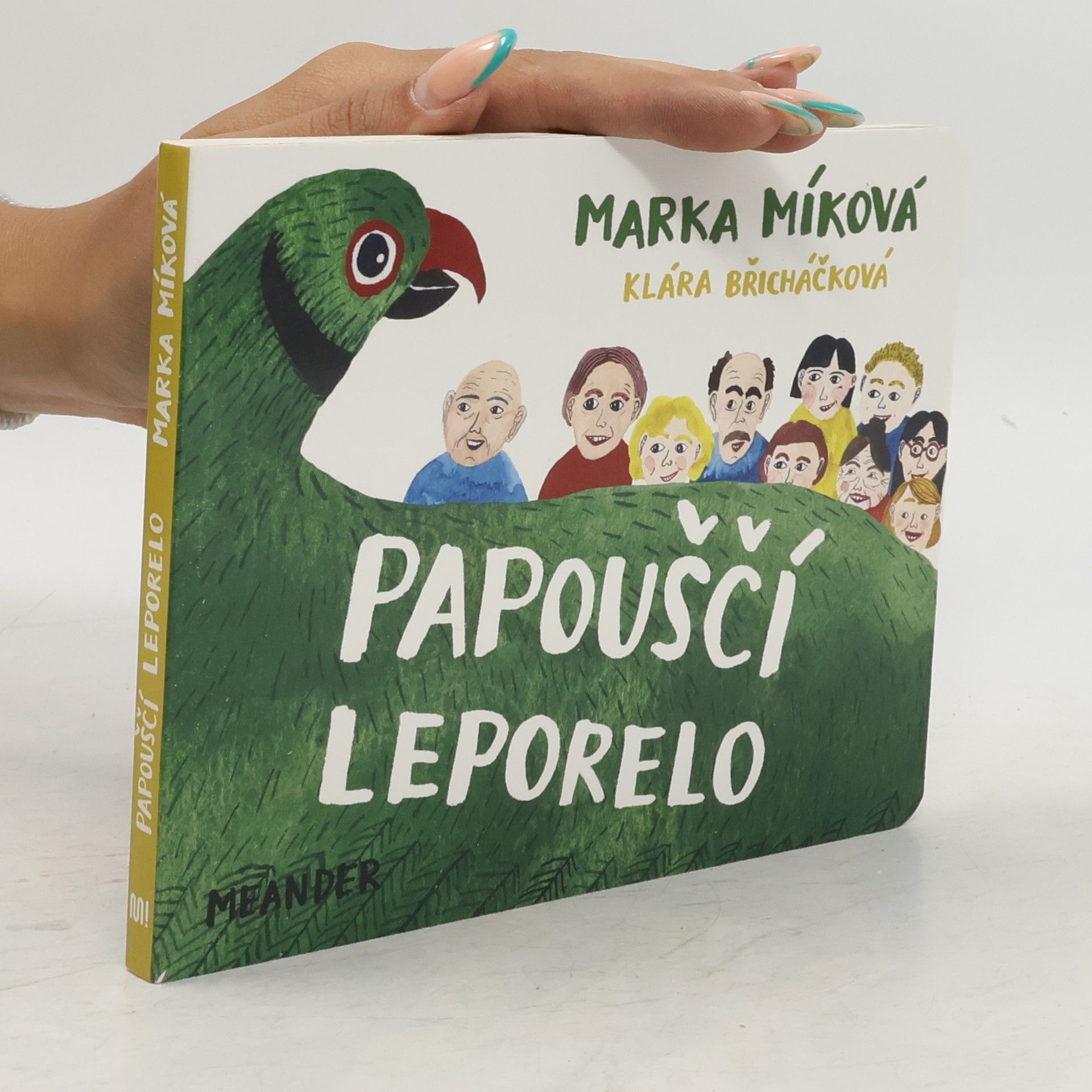 Klára Břicháčková Papouščí leporelo