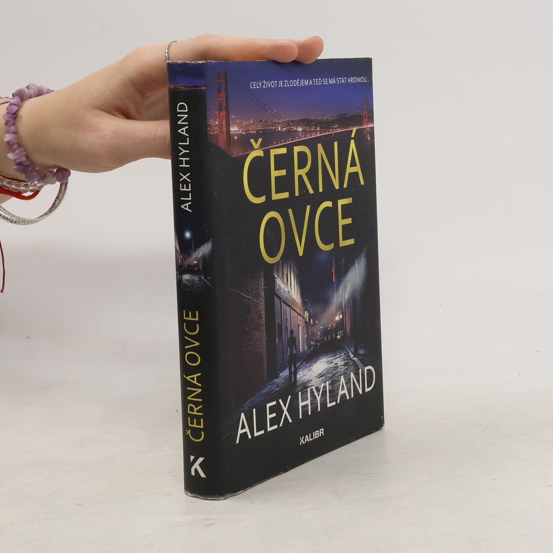 Alex Hyland Černá ovce
