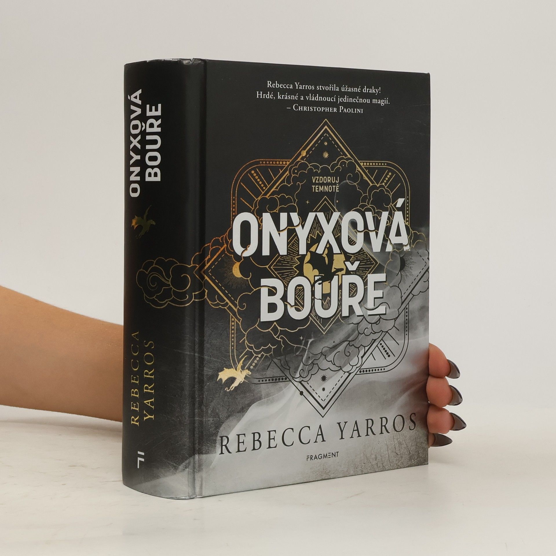 Rebecca Yarros Onyxová bouře