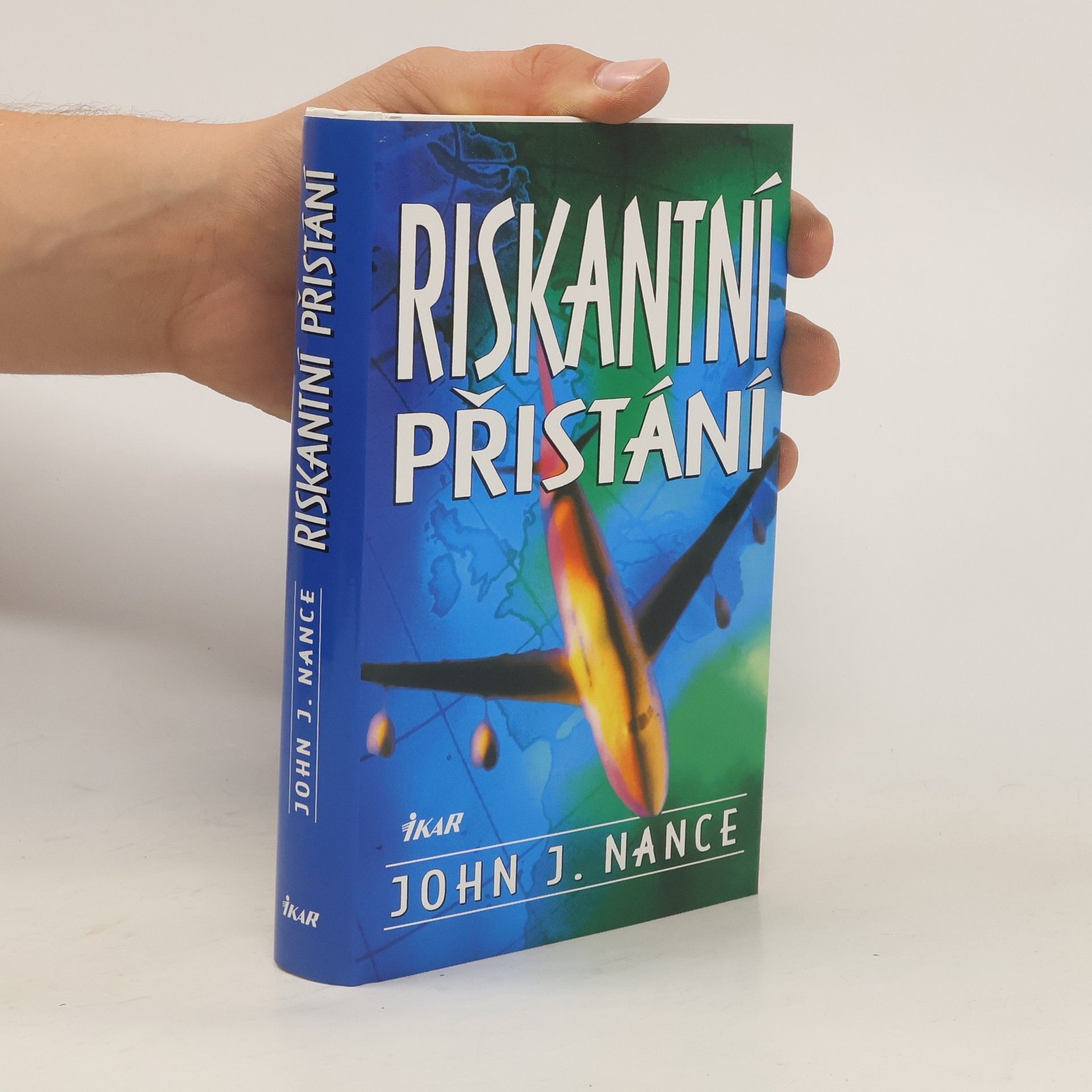 John J. Nance Riskantní přistání
