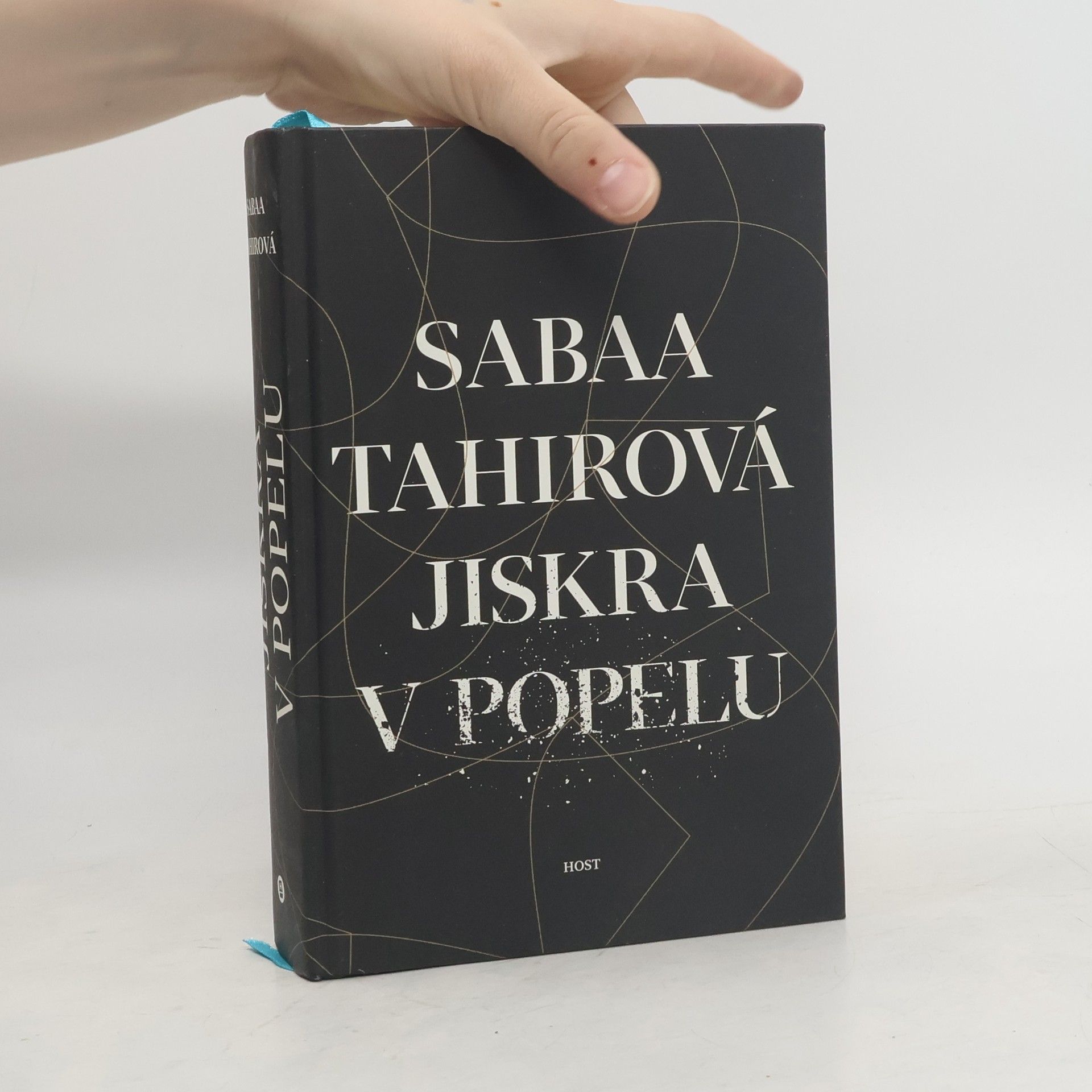 Sabaa Tahir Jiskra v popelu