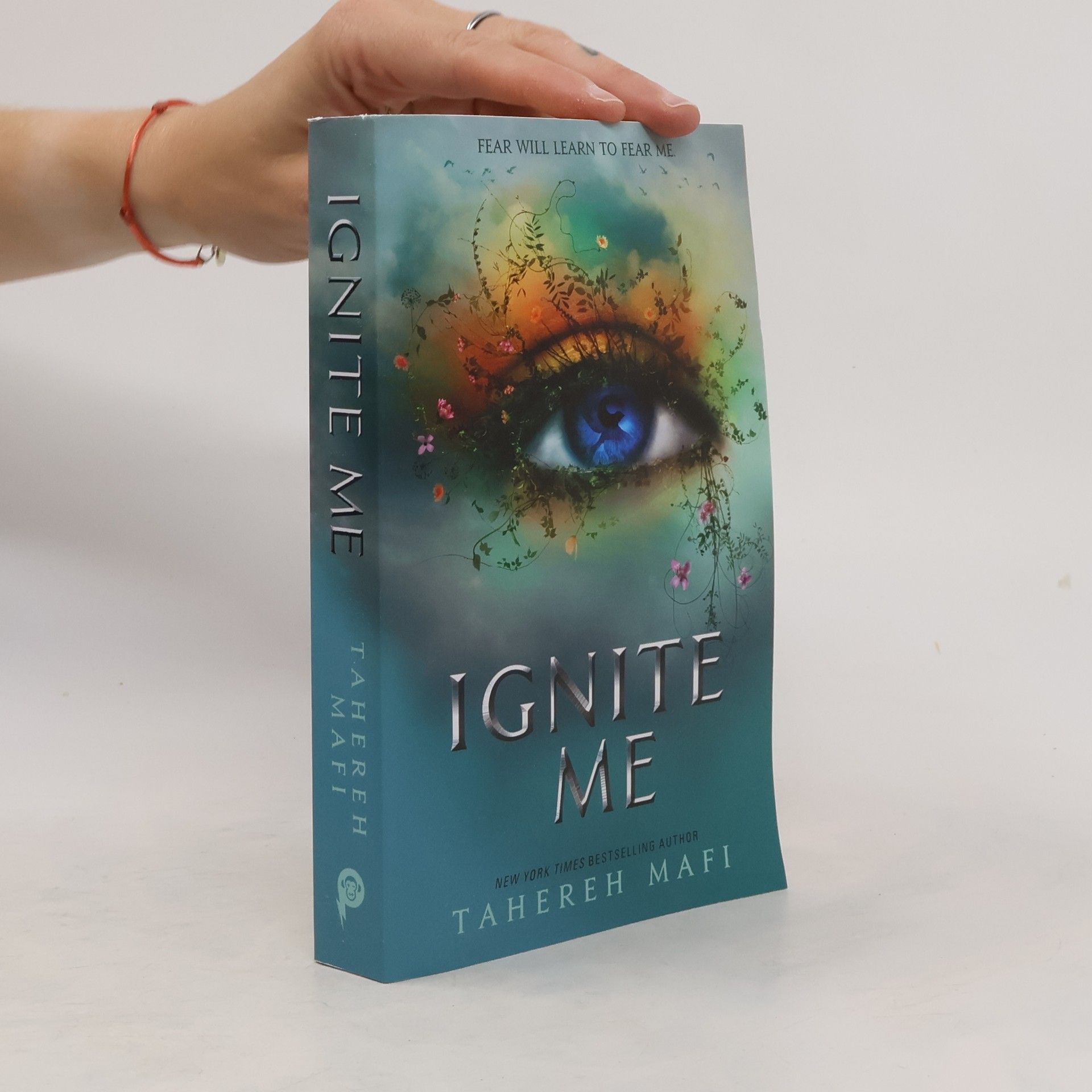 Tahereh Mafi Ignite me