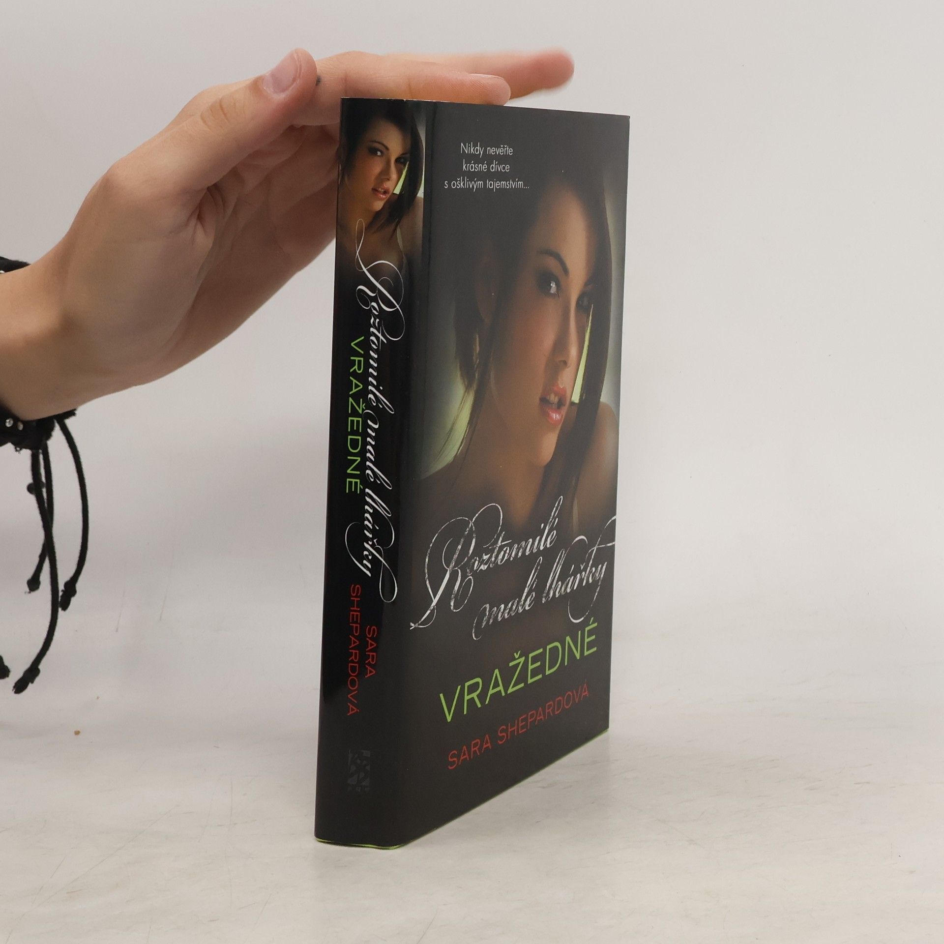 Sara Shepard Roztomilé malé lhářky: Vražedné