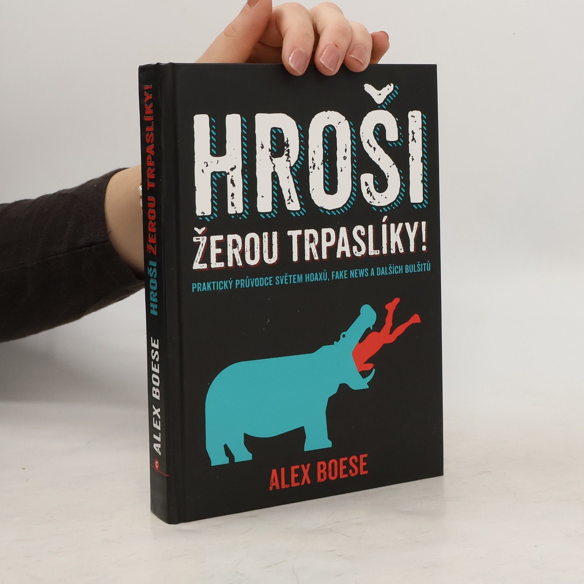 Hroši žerou trpaslíky