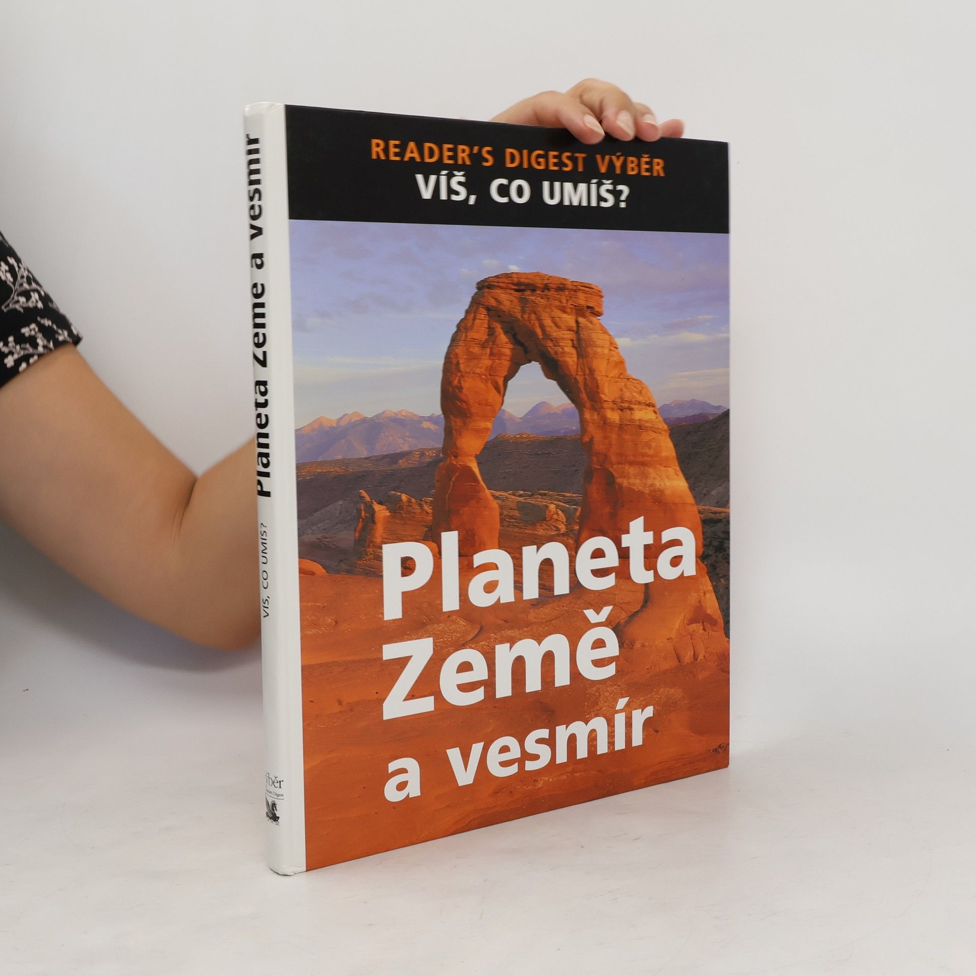 Justin F. Scroggie Planeta Země a vesmír