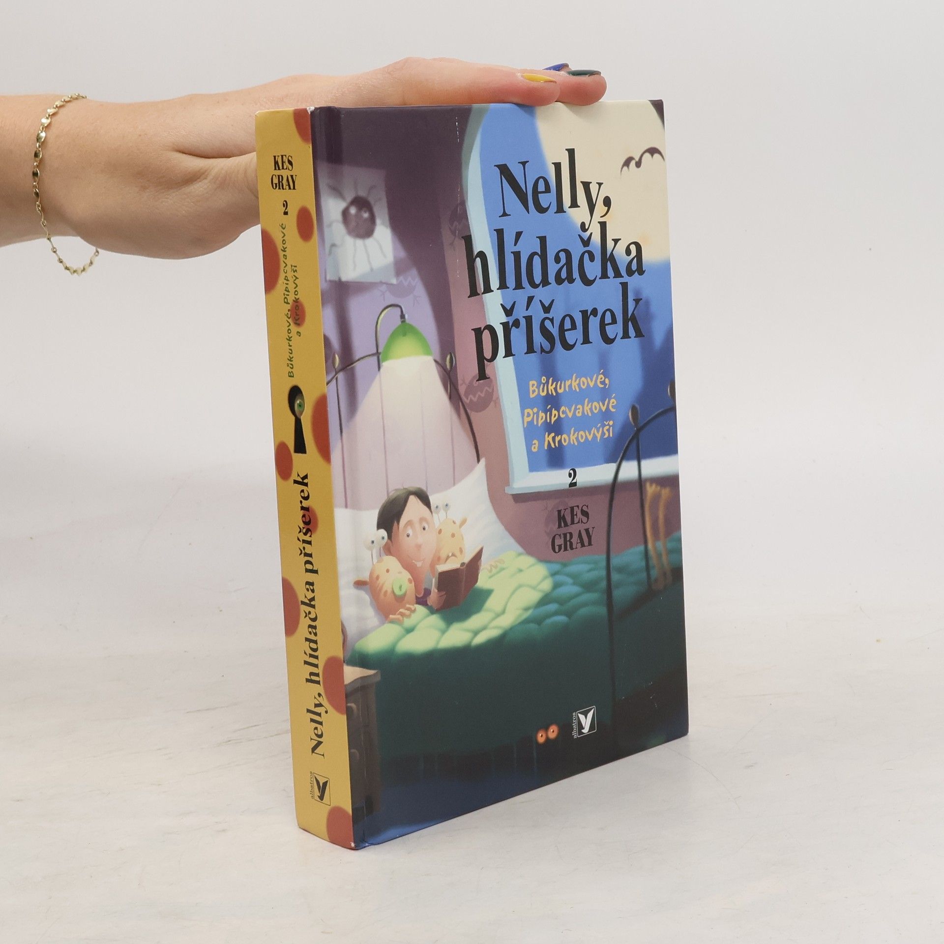 Nelly, hlídačka příšerek: 2