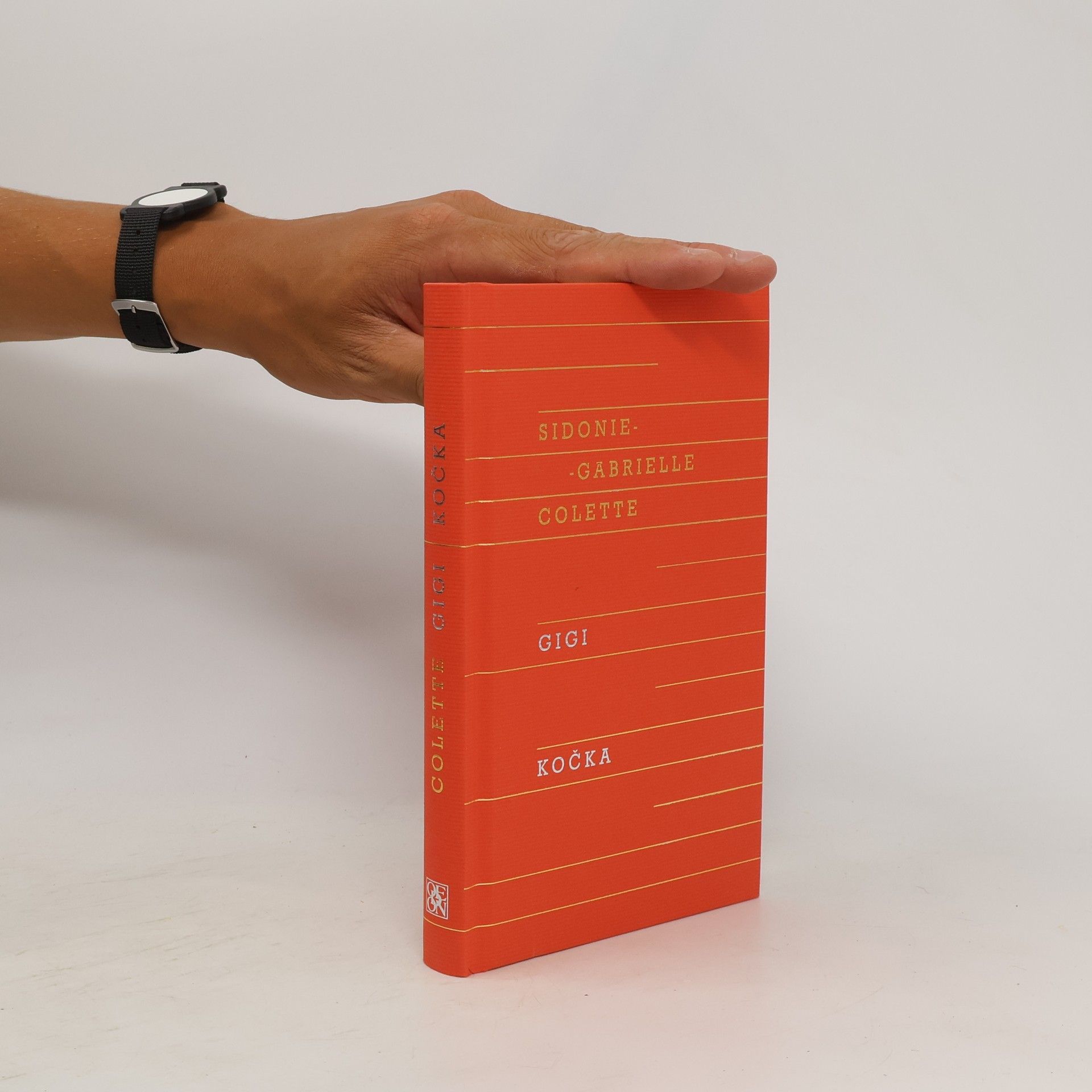 Colette Gigi. Kočka