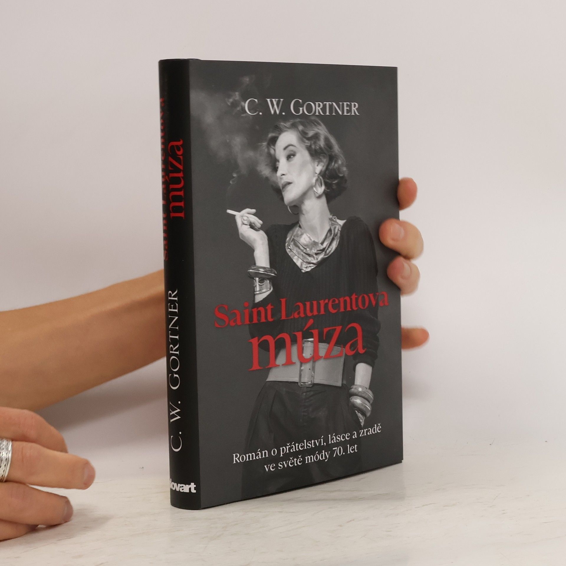 C. W. Gortner Saint Laurentova múza
