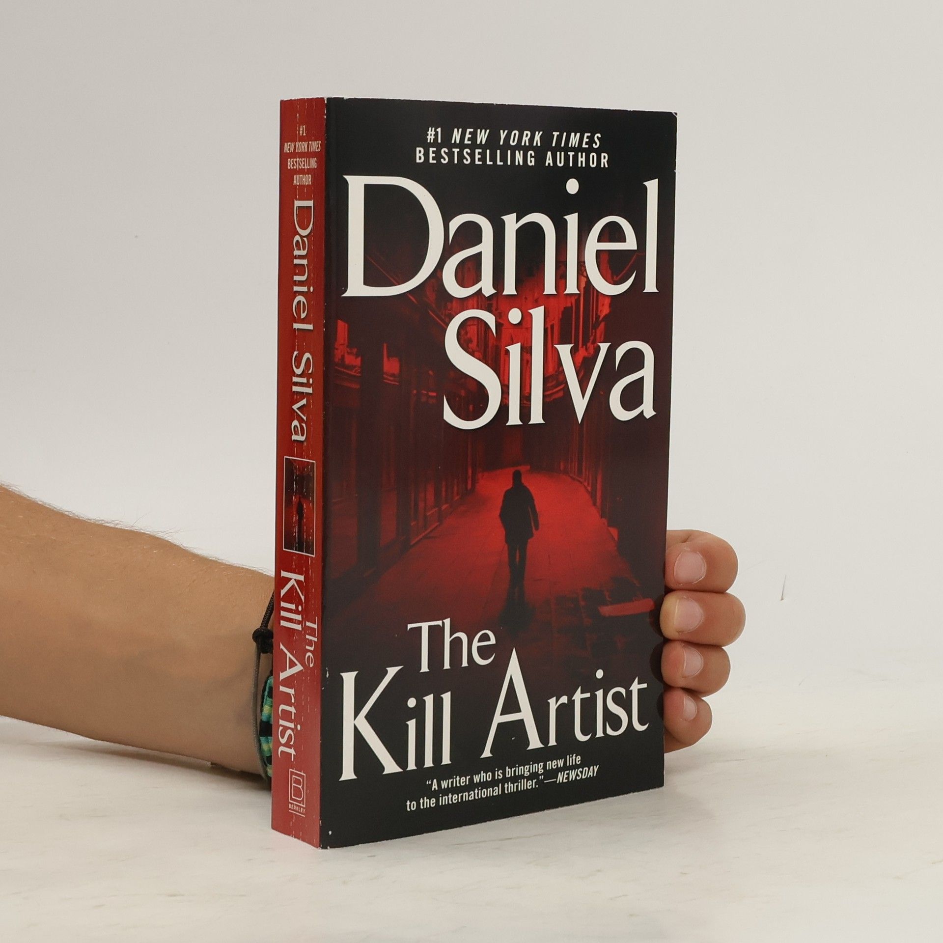 Daniel Silva The Kill Artist. Der Auftraggeber, englische Ausgabe