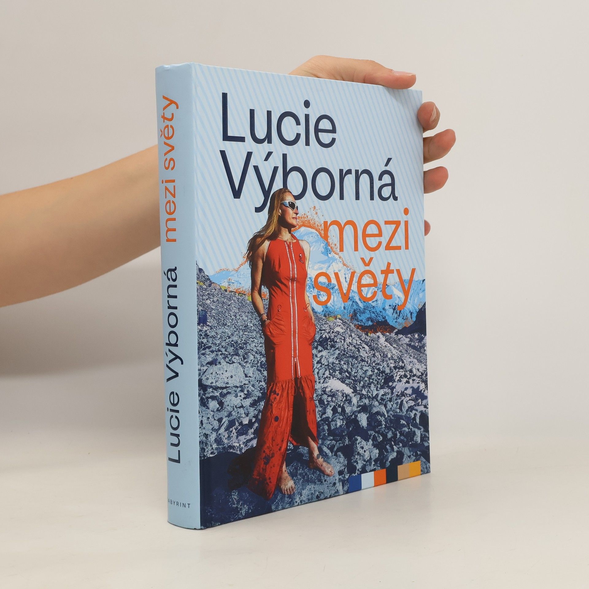 Lucie Výborná Mezi světy