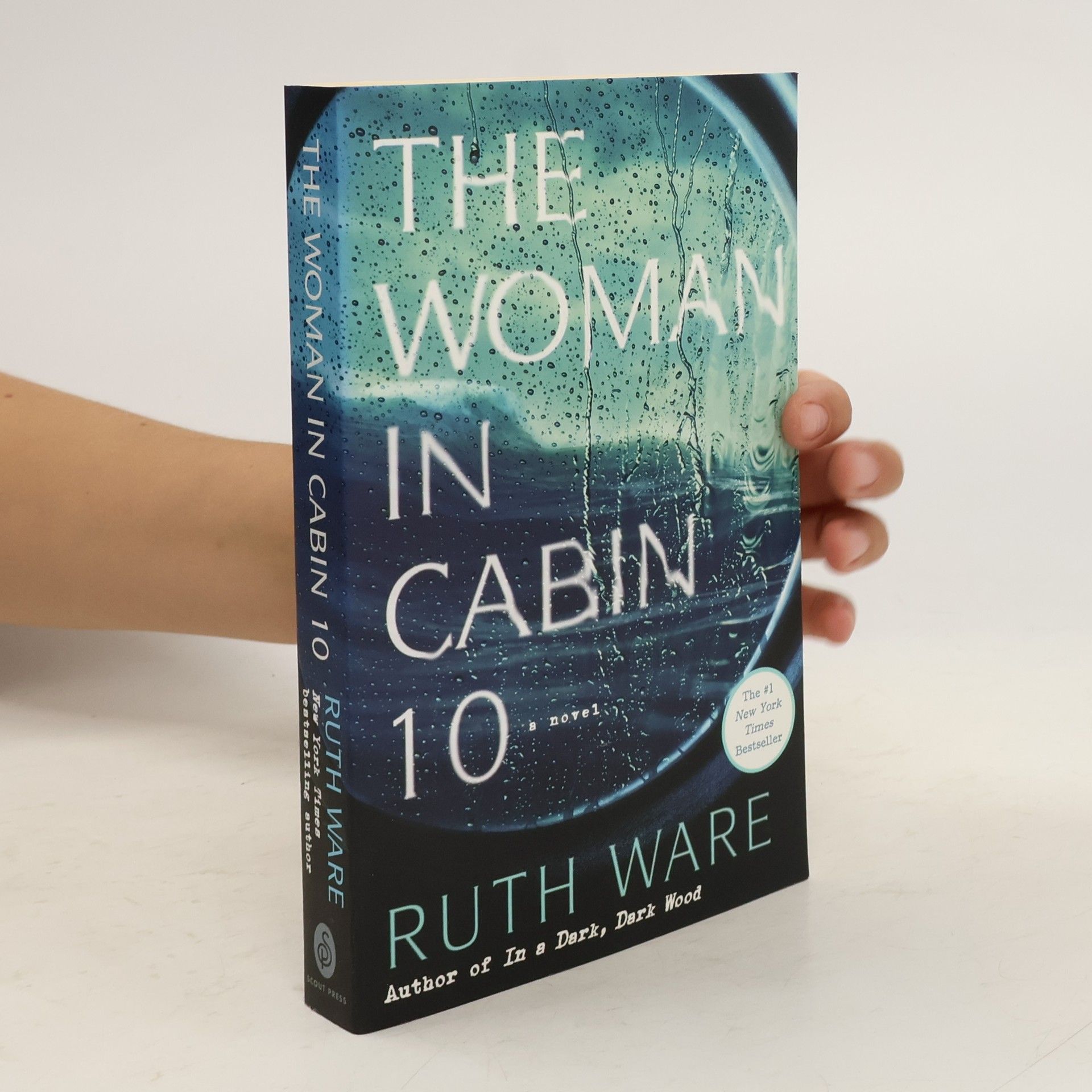Ruth Ware The Woman in Cabin 10