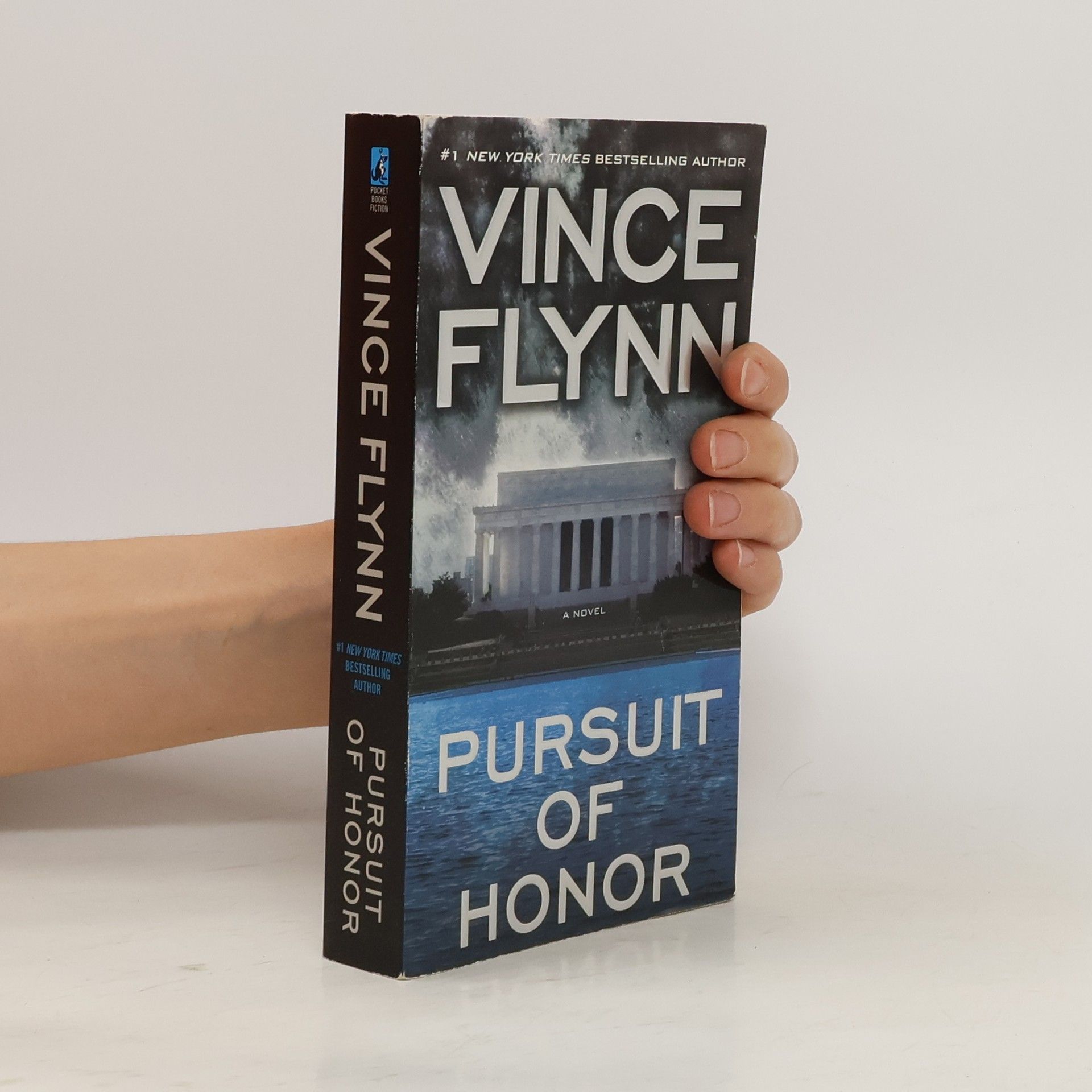 Vince Flynn Pursuit of Honor