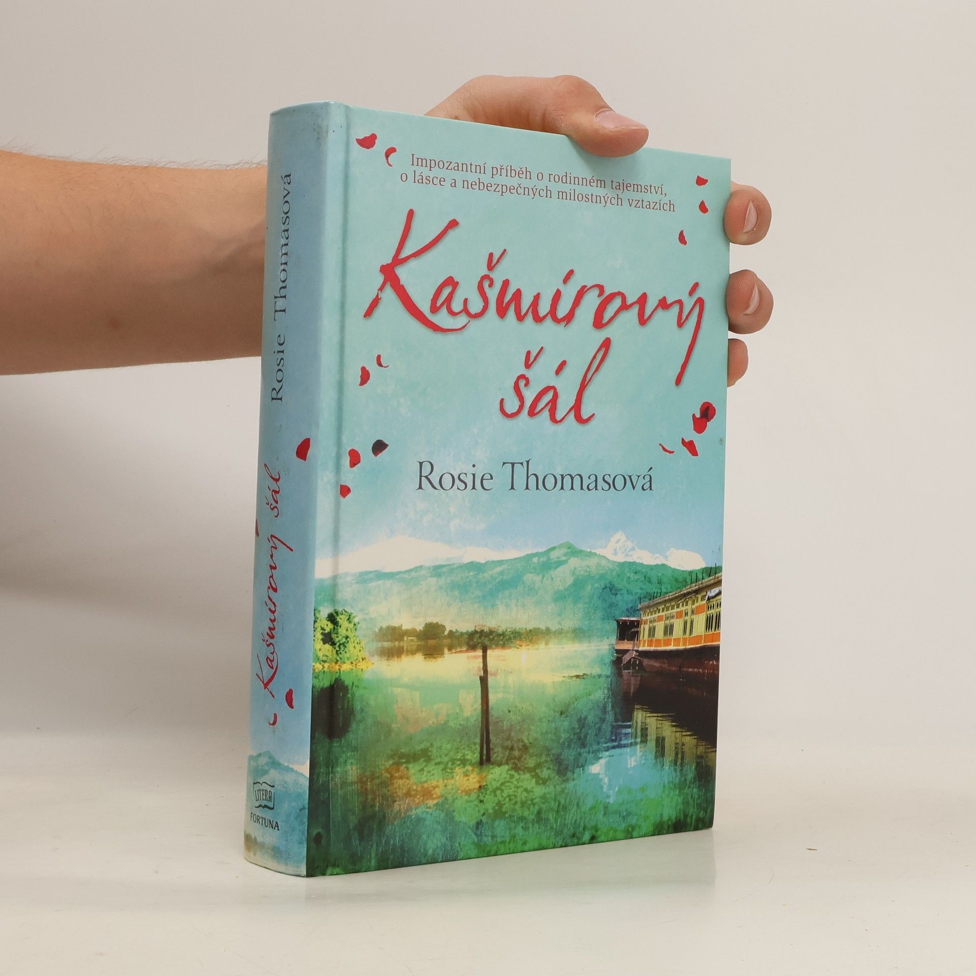 Rosie Thomas Kašmírový šál