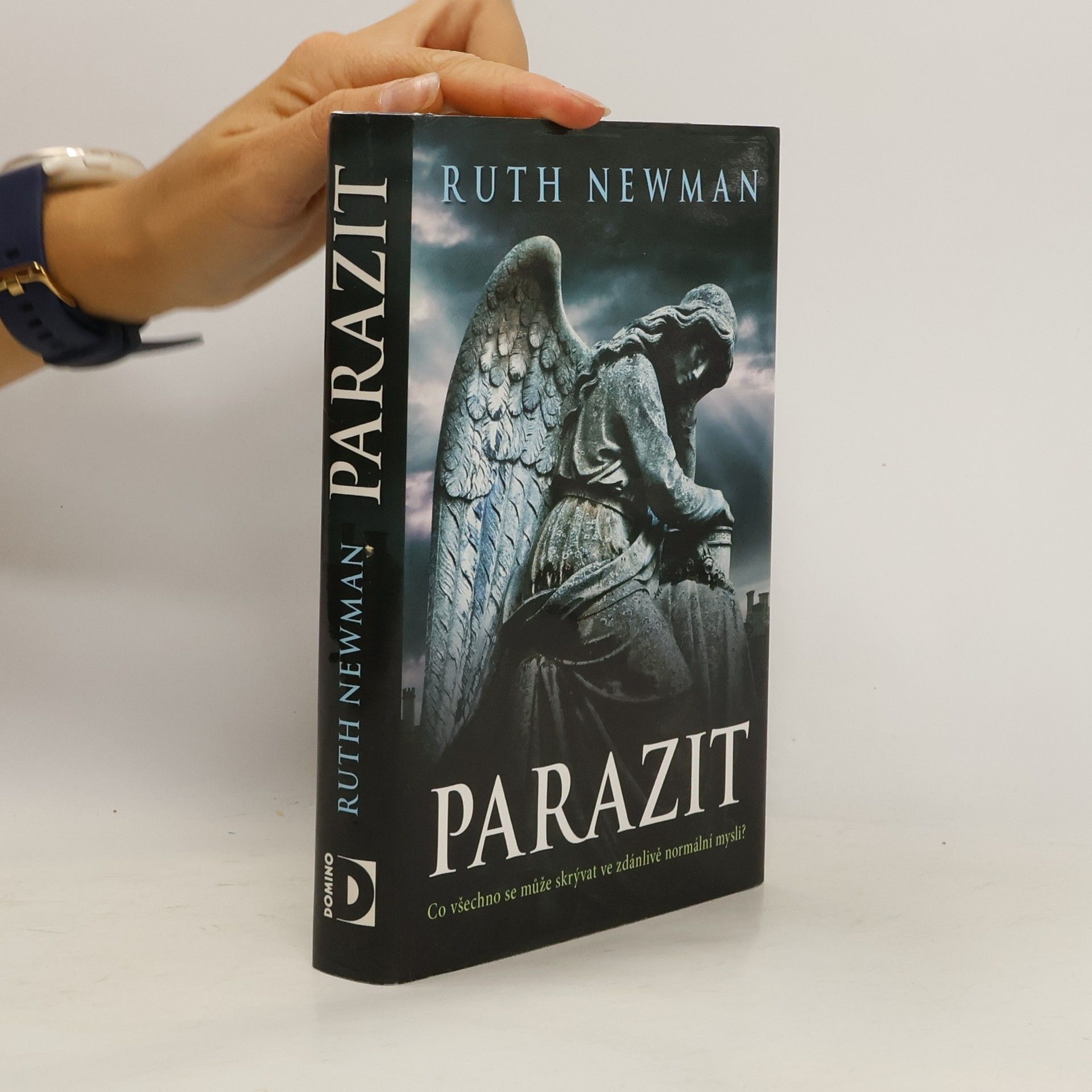 Ruth Newman Parazit