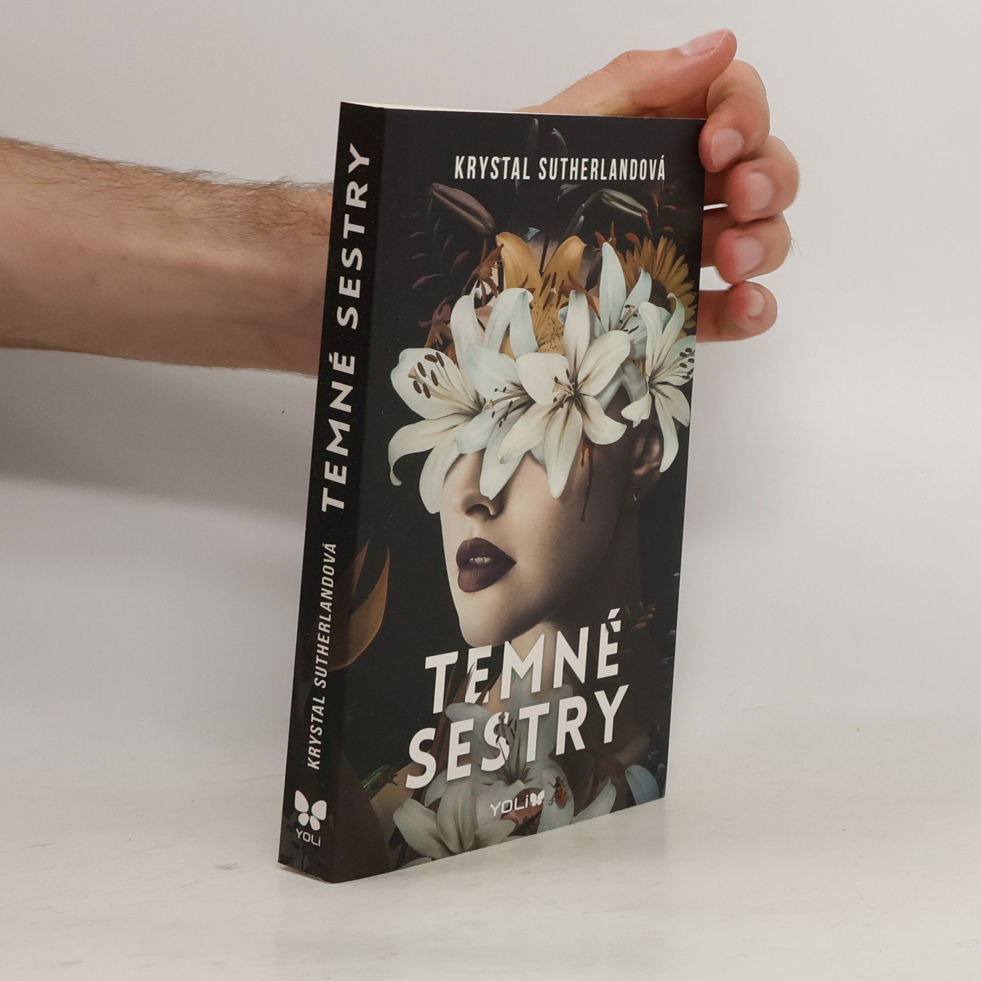 Krystal Sutherland Temné sestry