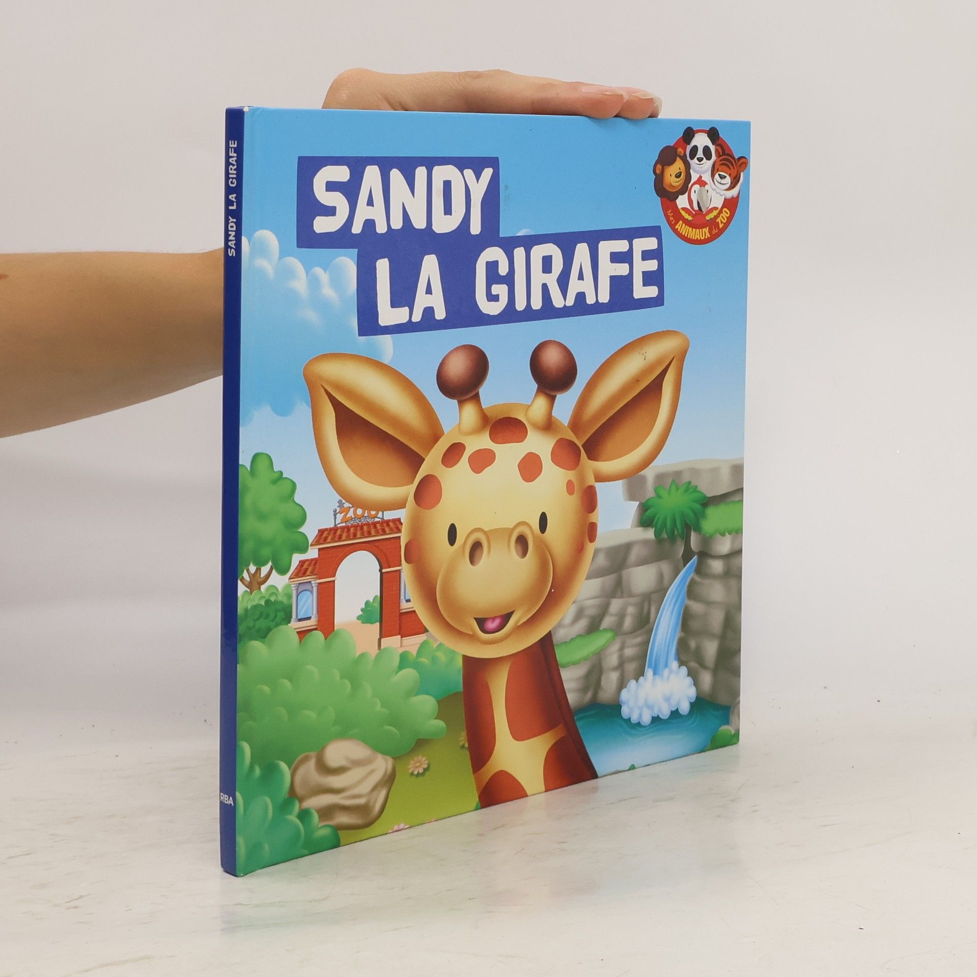 Elisabet Benet Sandy la girafe