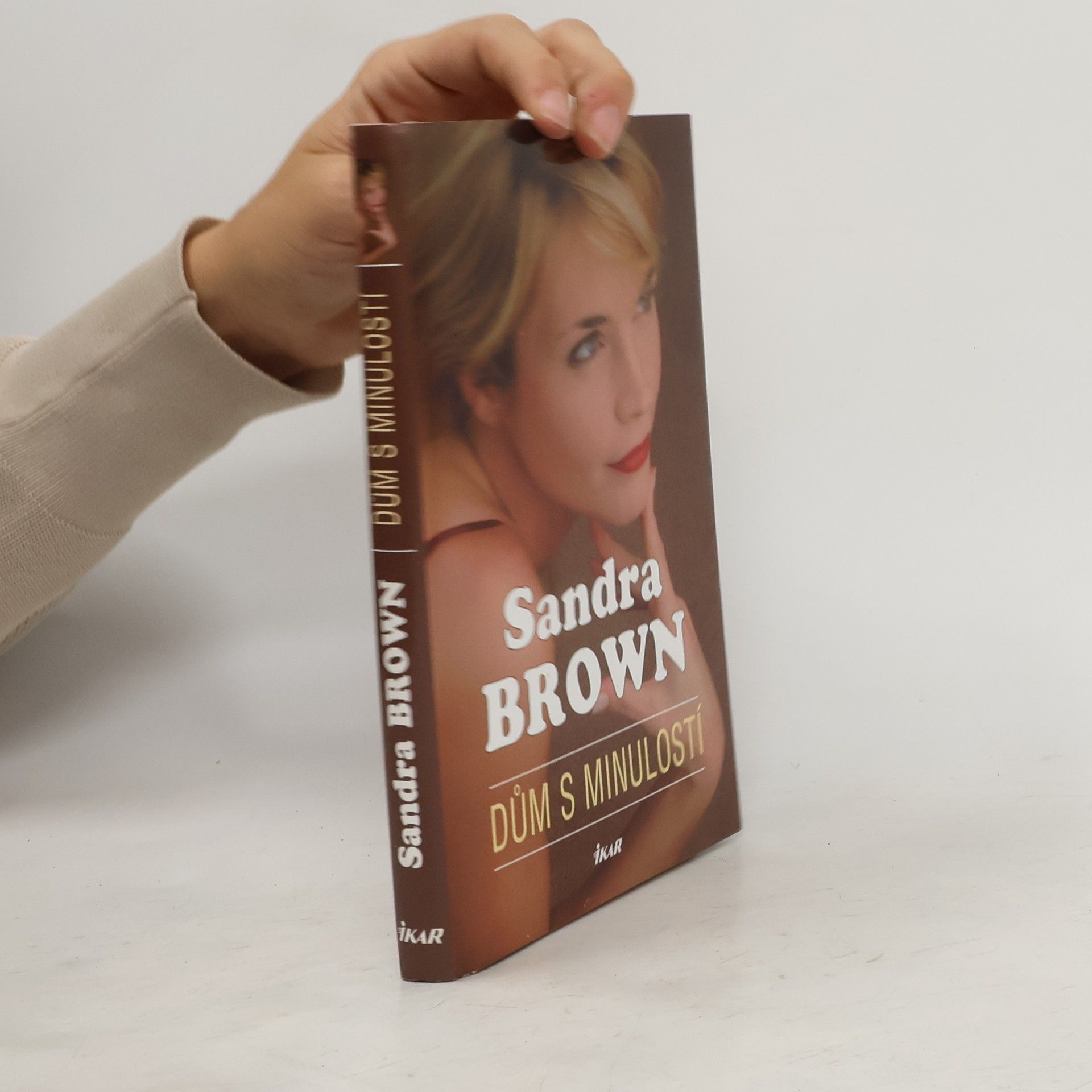 Sandra Brown Dům s minulostí
