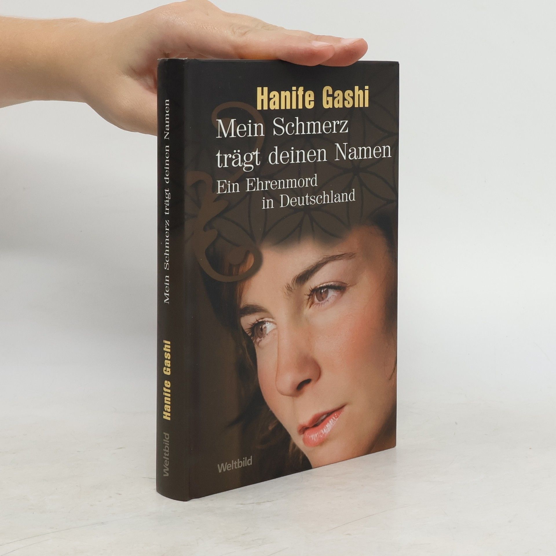 Hanife Gashi Mein Schmerz trägt deinen Namen