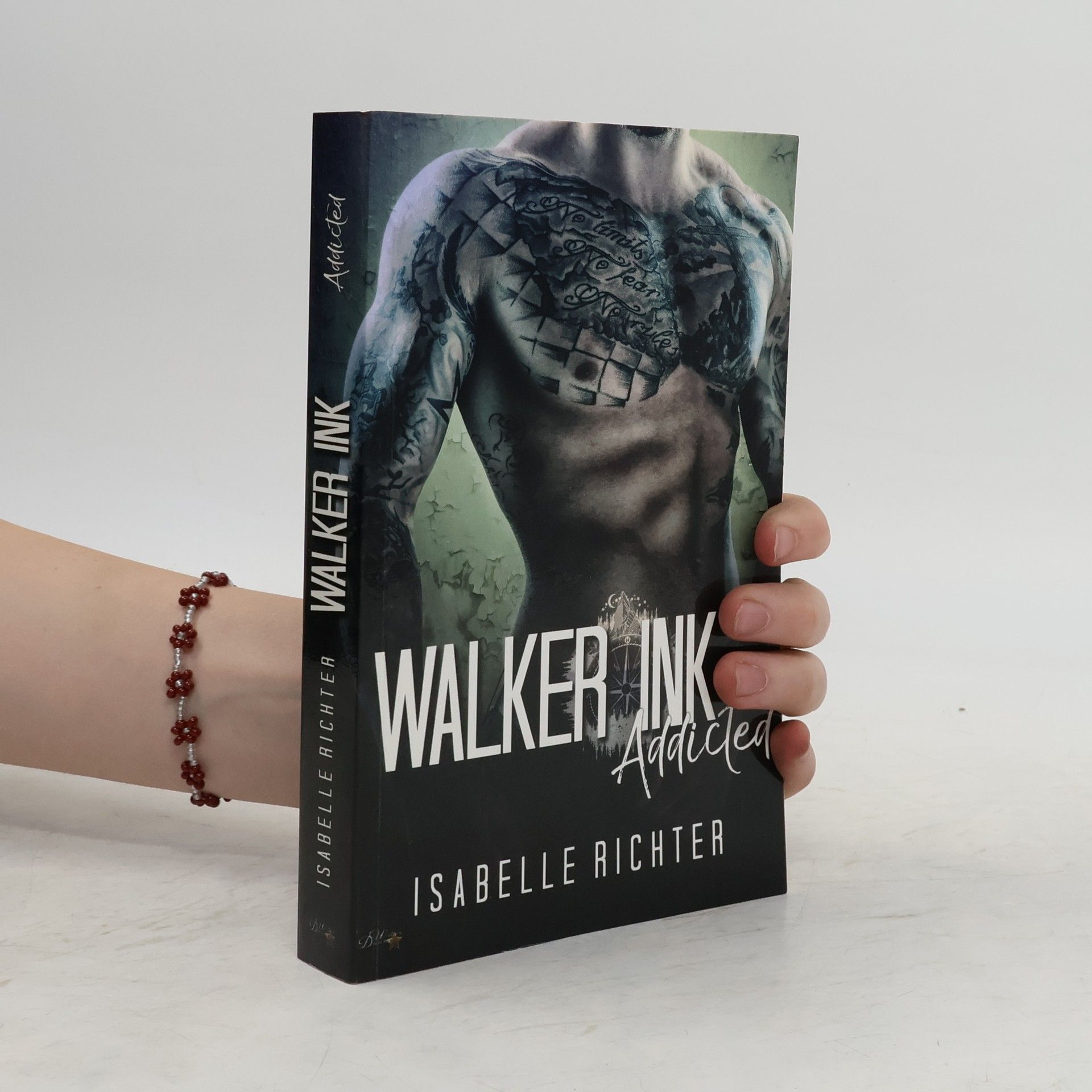 Isabelle Richter Walker Ink - Addicted