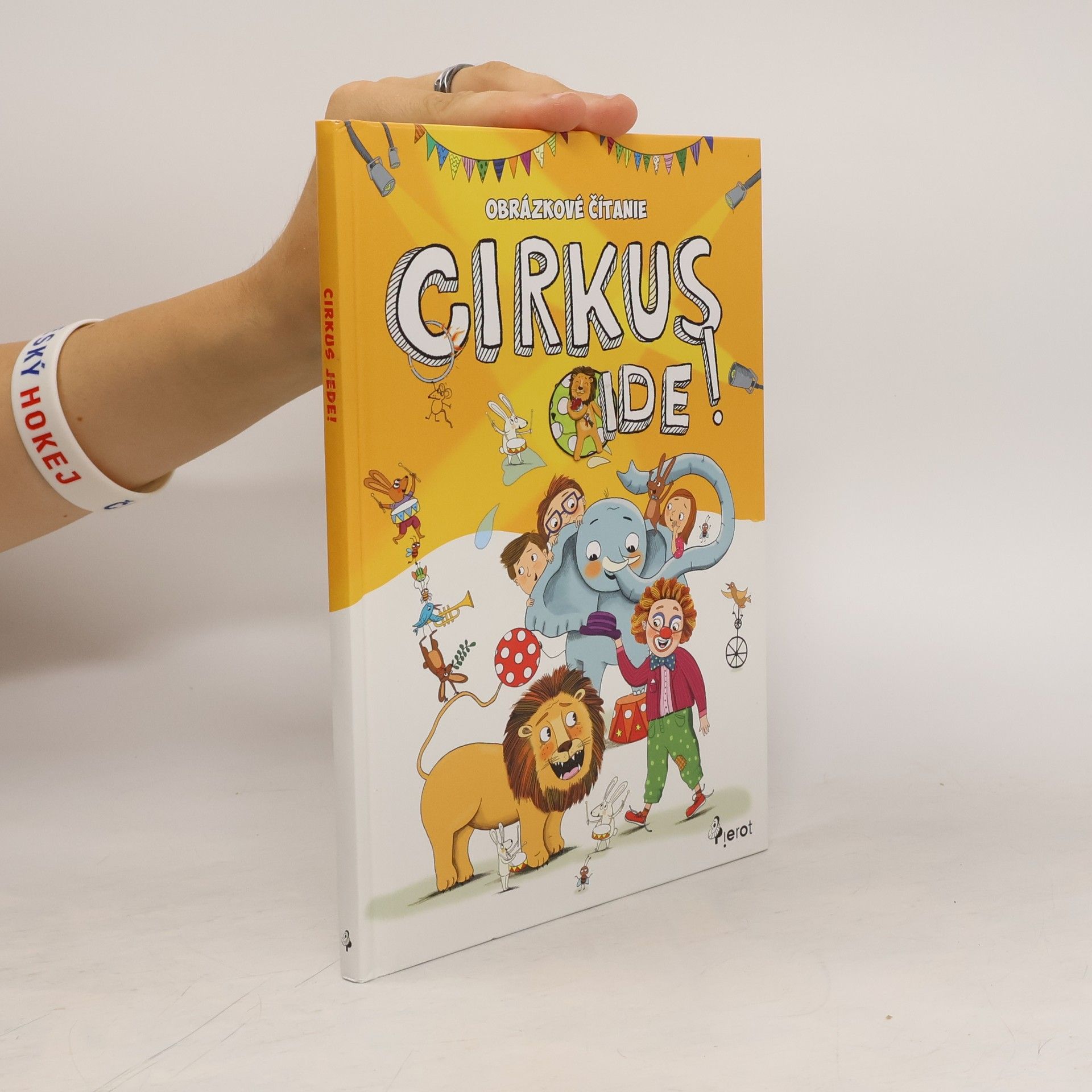 Various authors Cirkus ide!