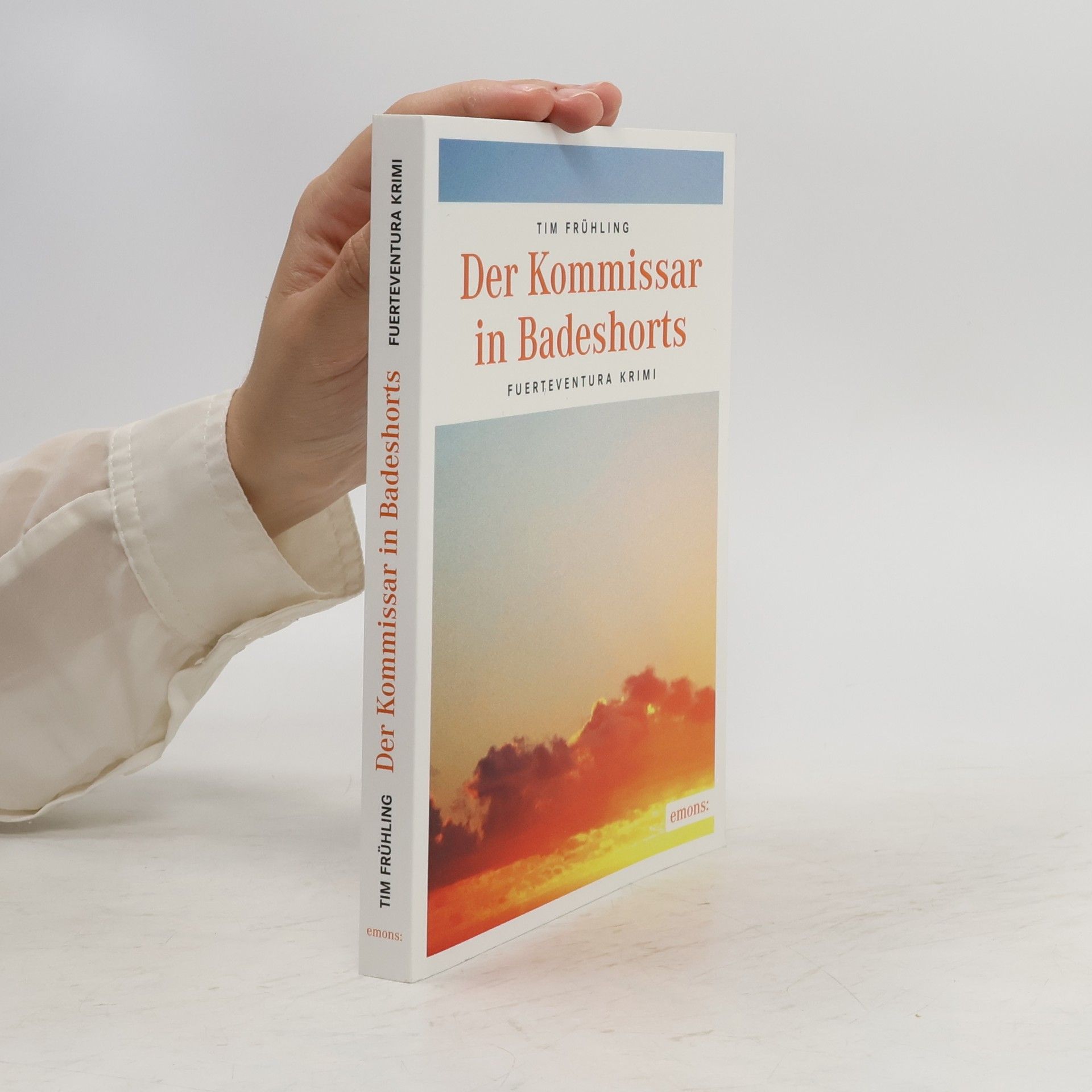 Tim Frühling Der Kommissar in Badeshorts