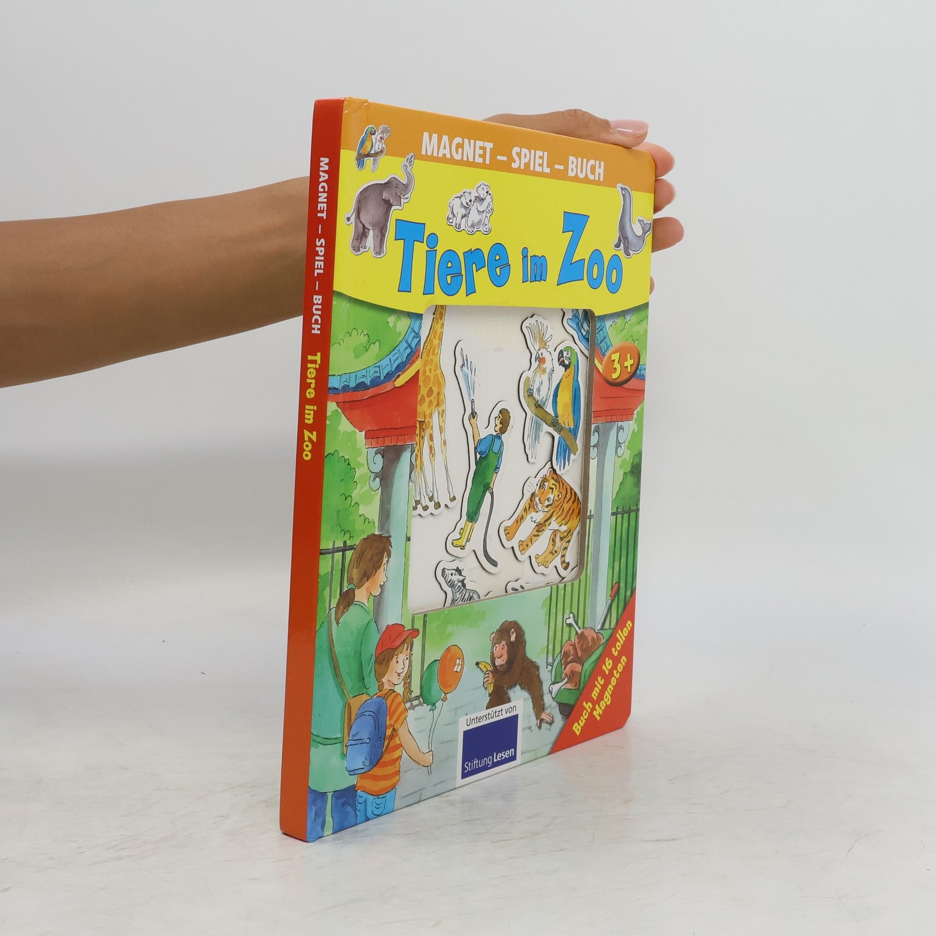 Kolektív autorov Tiere im ZOO. Magnet-Spiel-Buch