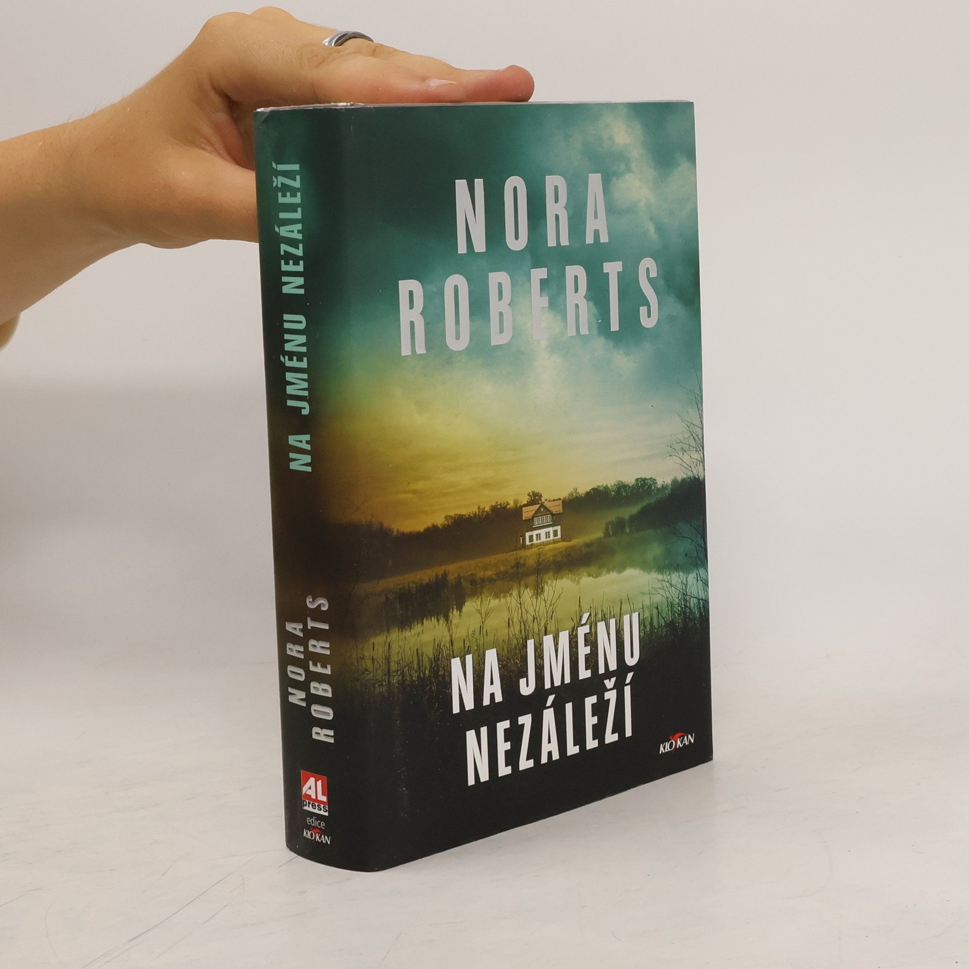 Nora Roberts Na jménu nezáleží