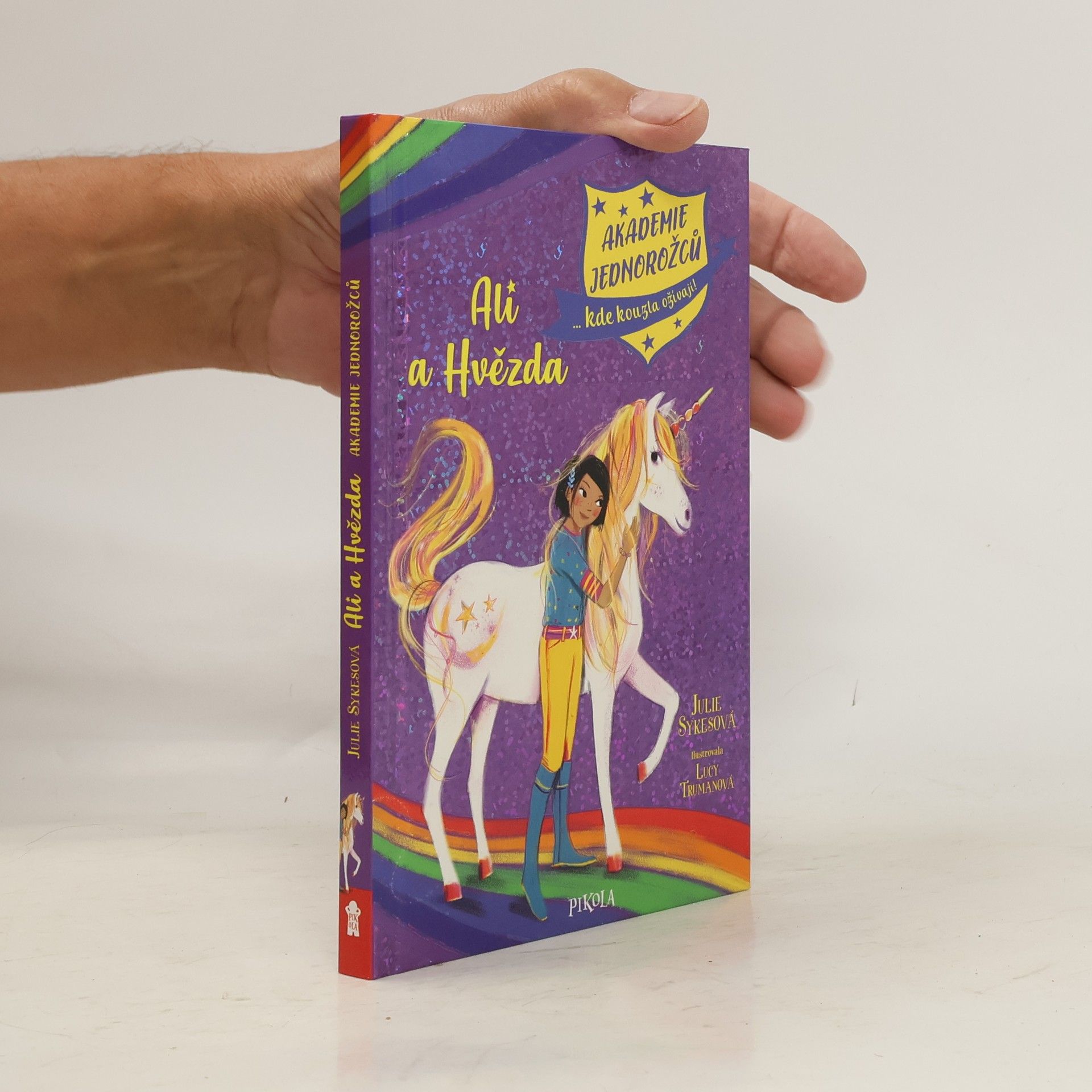 Julie Sykes Ali a Hvězda