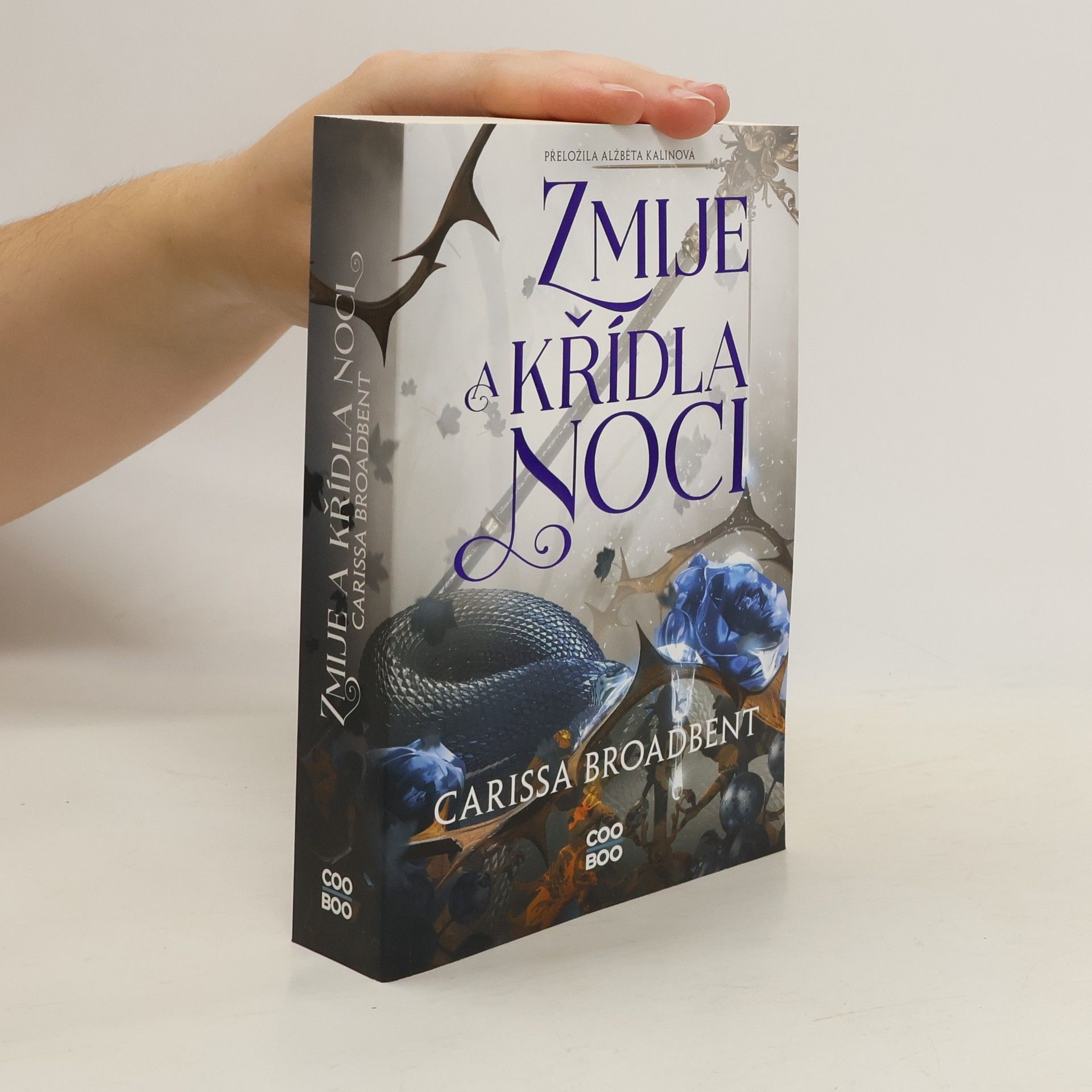 Carissa Broadbent Zmije a křídla noci