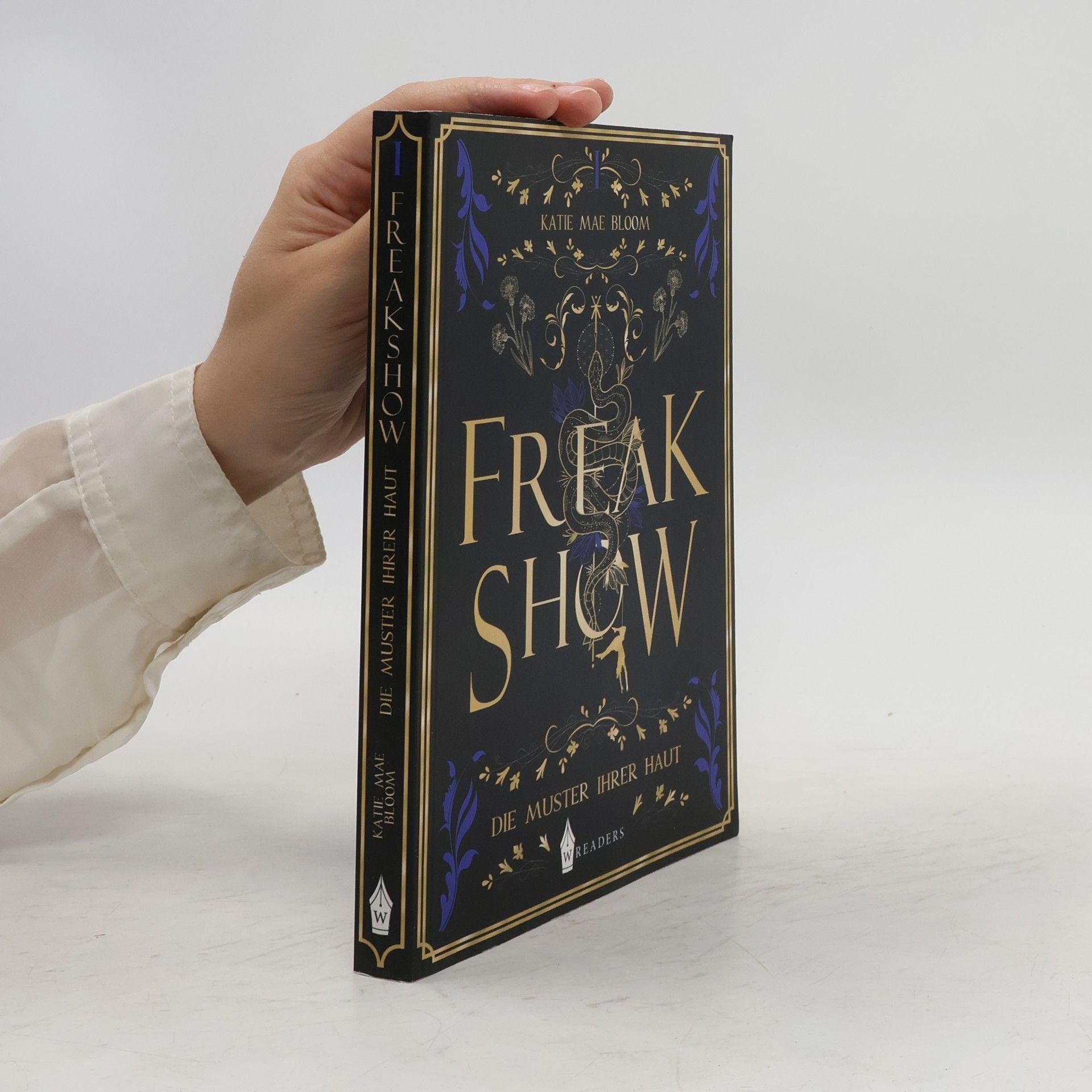 Katie Mae Bloom Freakshow