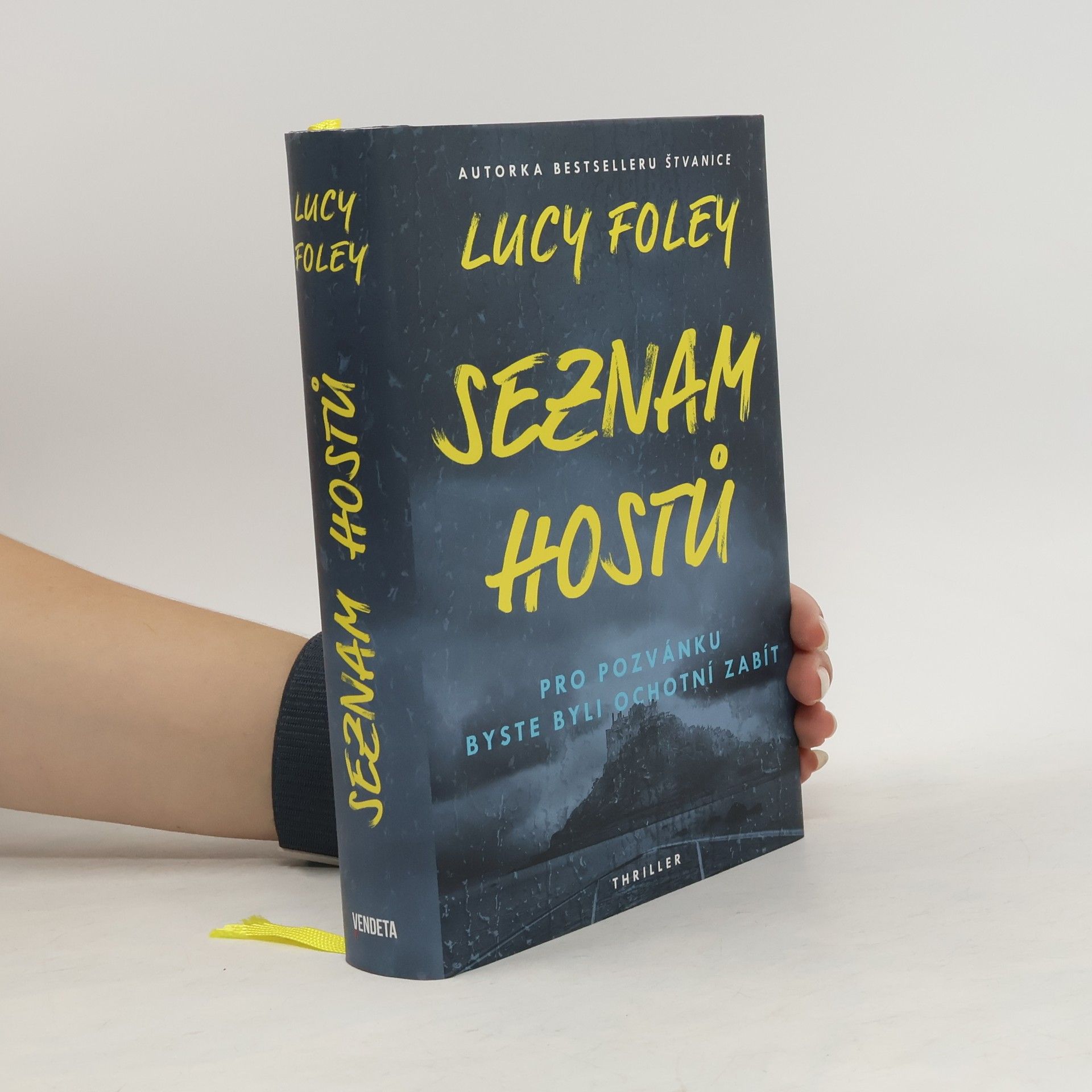 Lucy Foley Seznam hostů