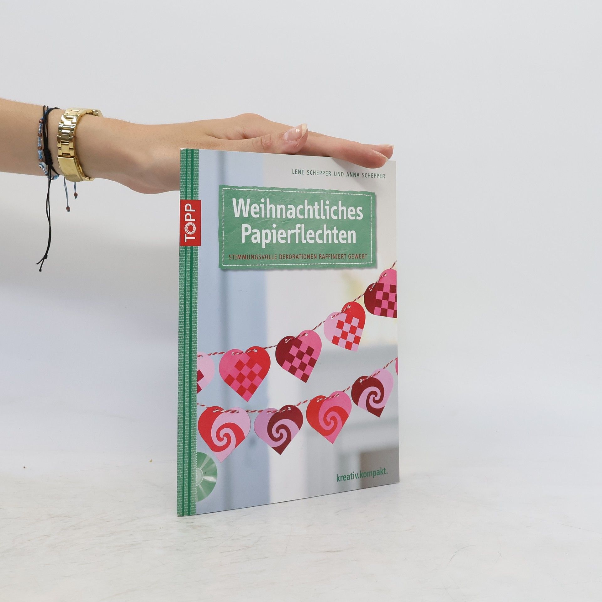 Lene Schepper Weihnachtliches Papierflechten, m. 1 CD-ROM