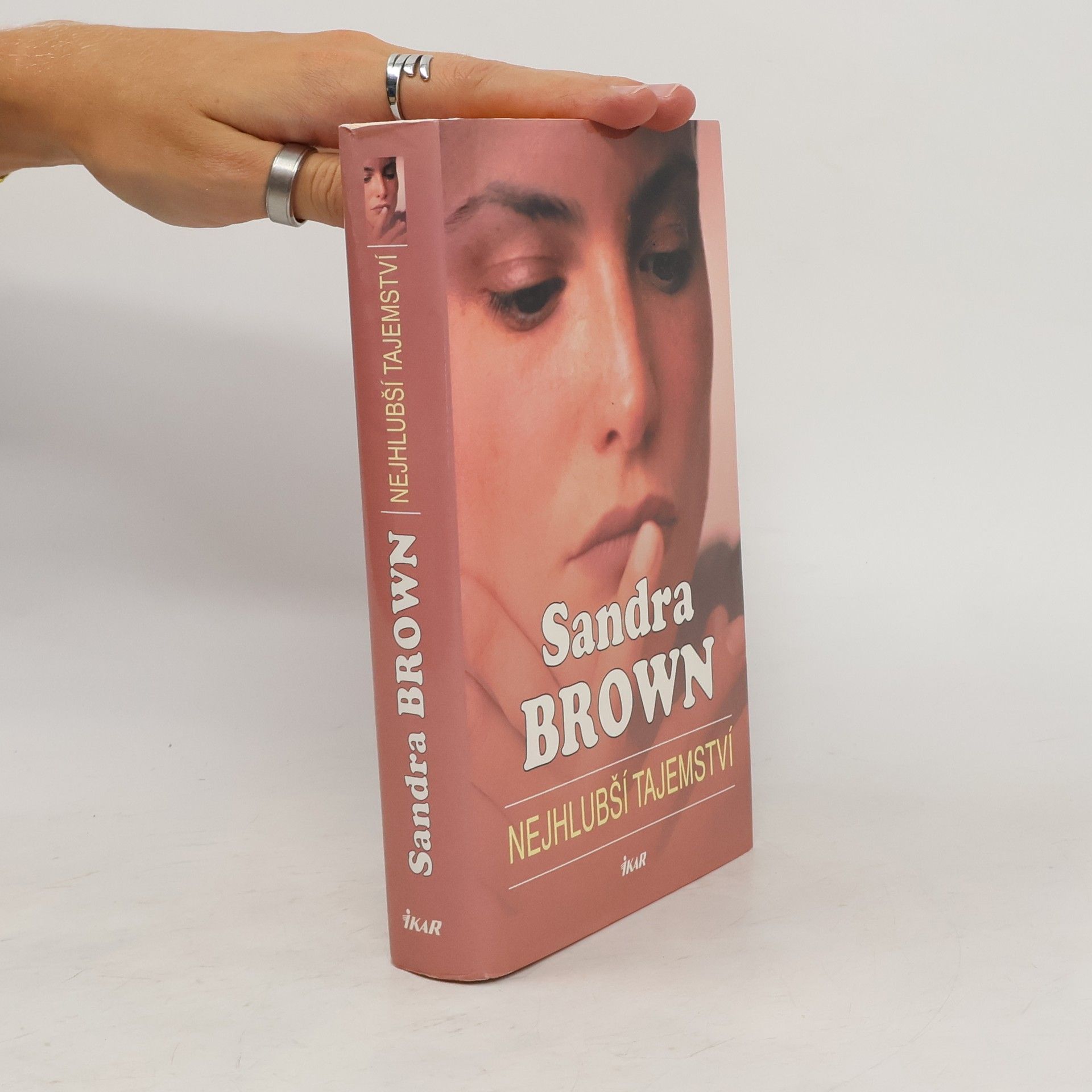 Sandra Brown Nejhlubší tajemství