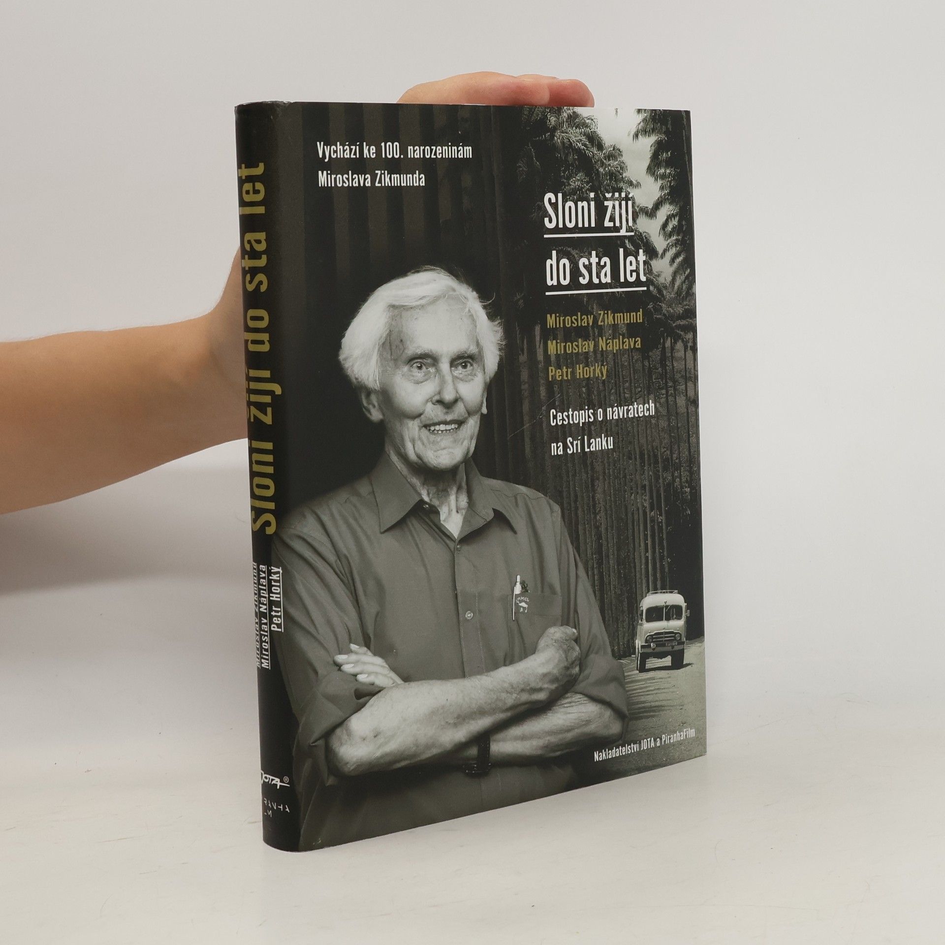 Miroslav Zikmund Sloni žijí do sta let
