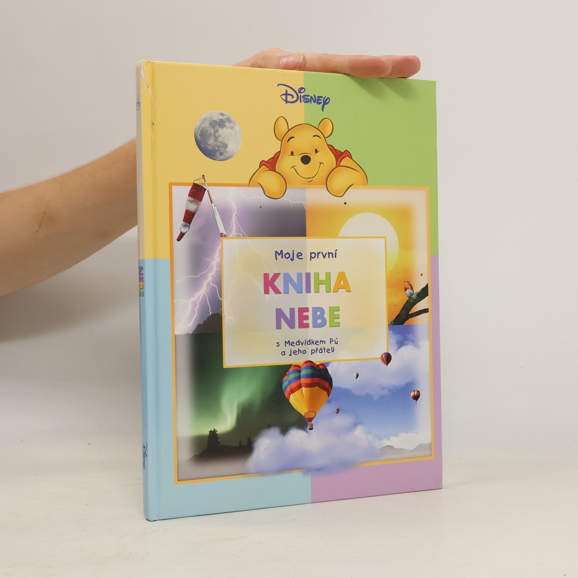 Collectif d'auteurs Moje první kniha nebe s Medvídkem Pú a jeho přáteli