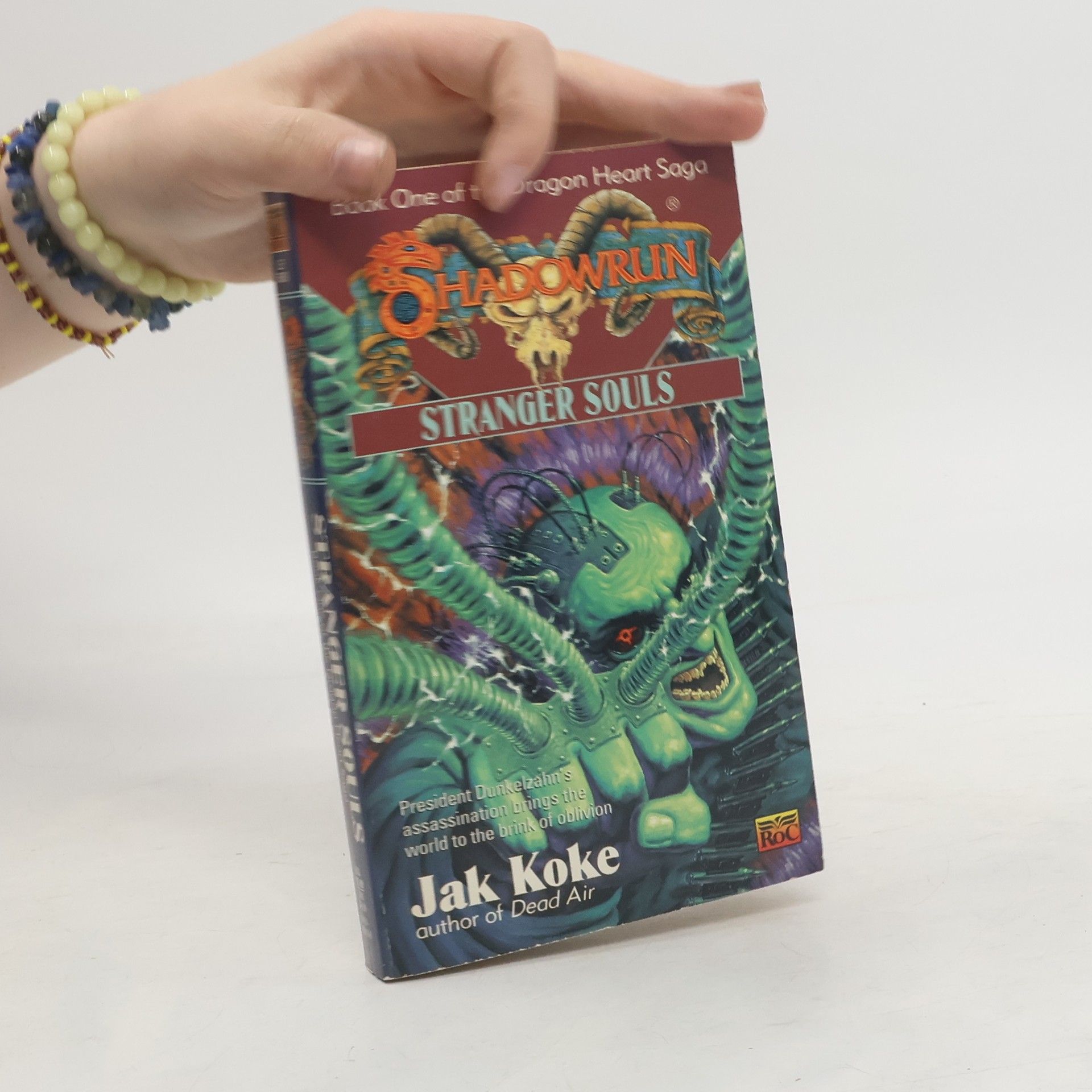 Jak Koke Shadowrun - 1: Stranger Souls