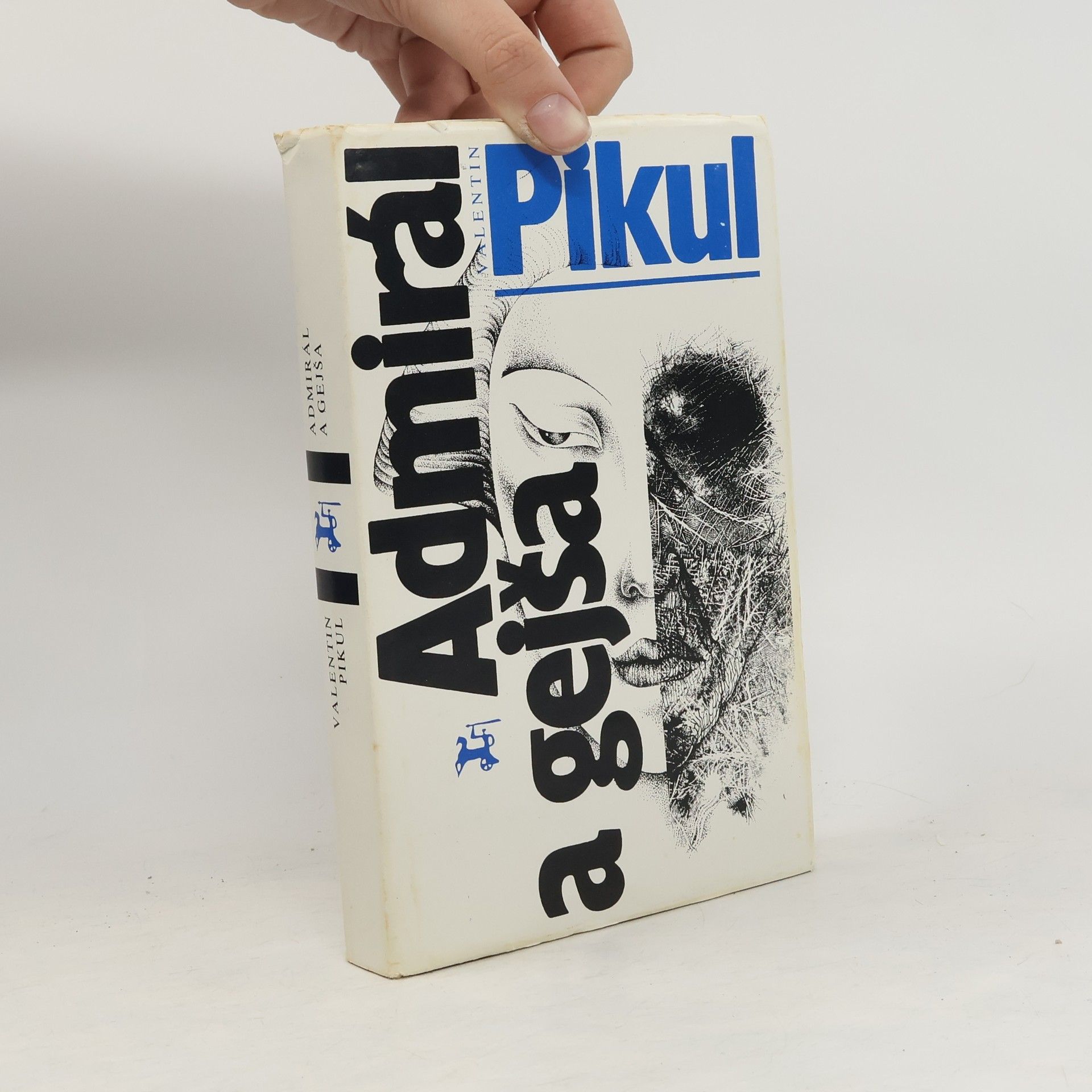 Valentin Pikul Admirál a gejša