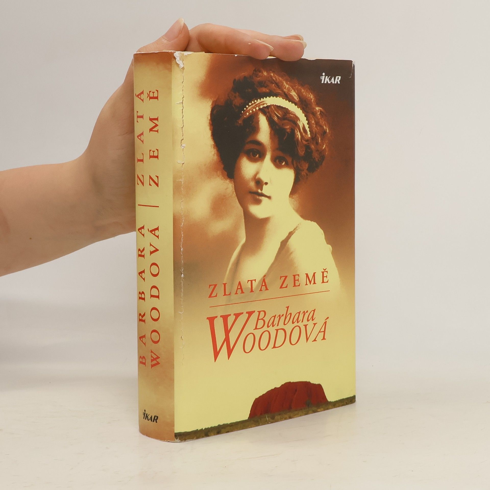 Barbara Wood Zlatá země