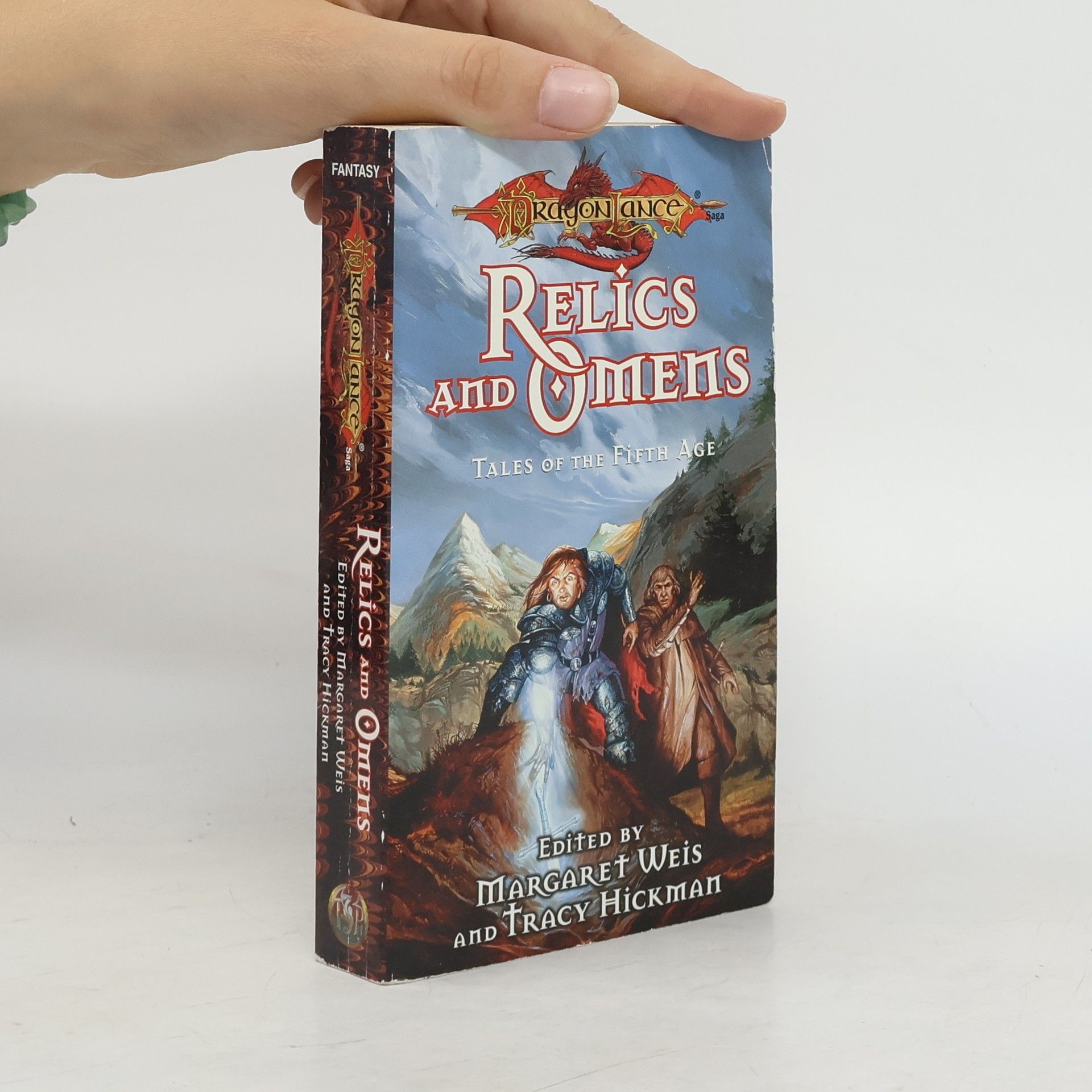 Autores varios Relics and Omens